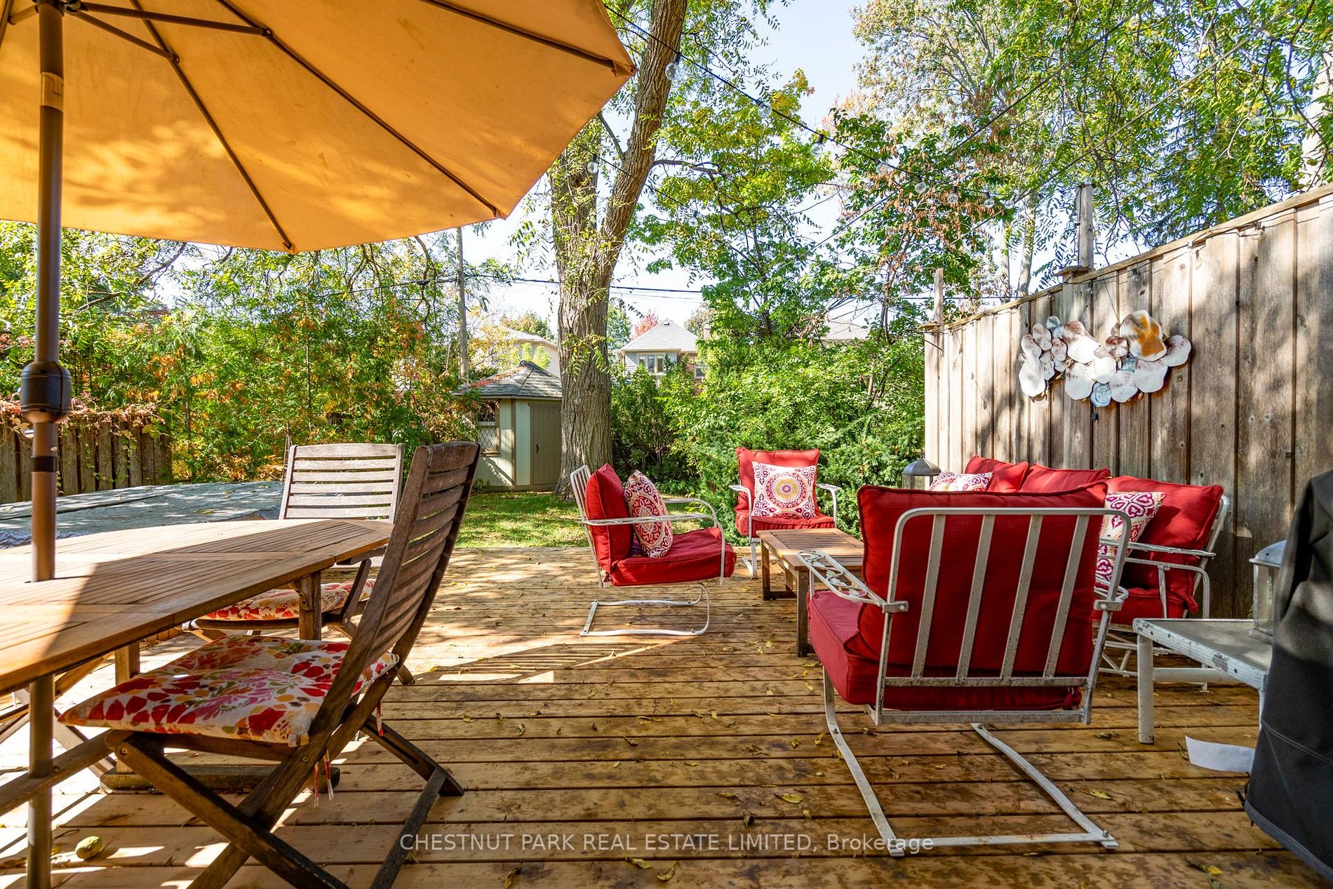 24 Cameron Cres