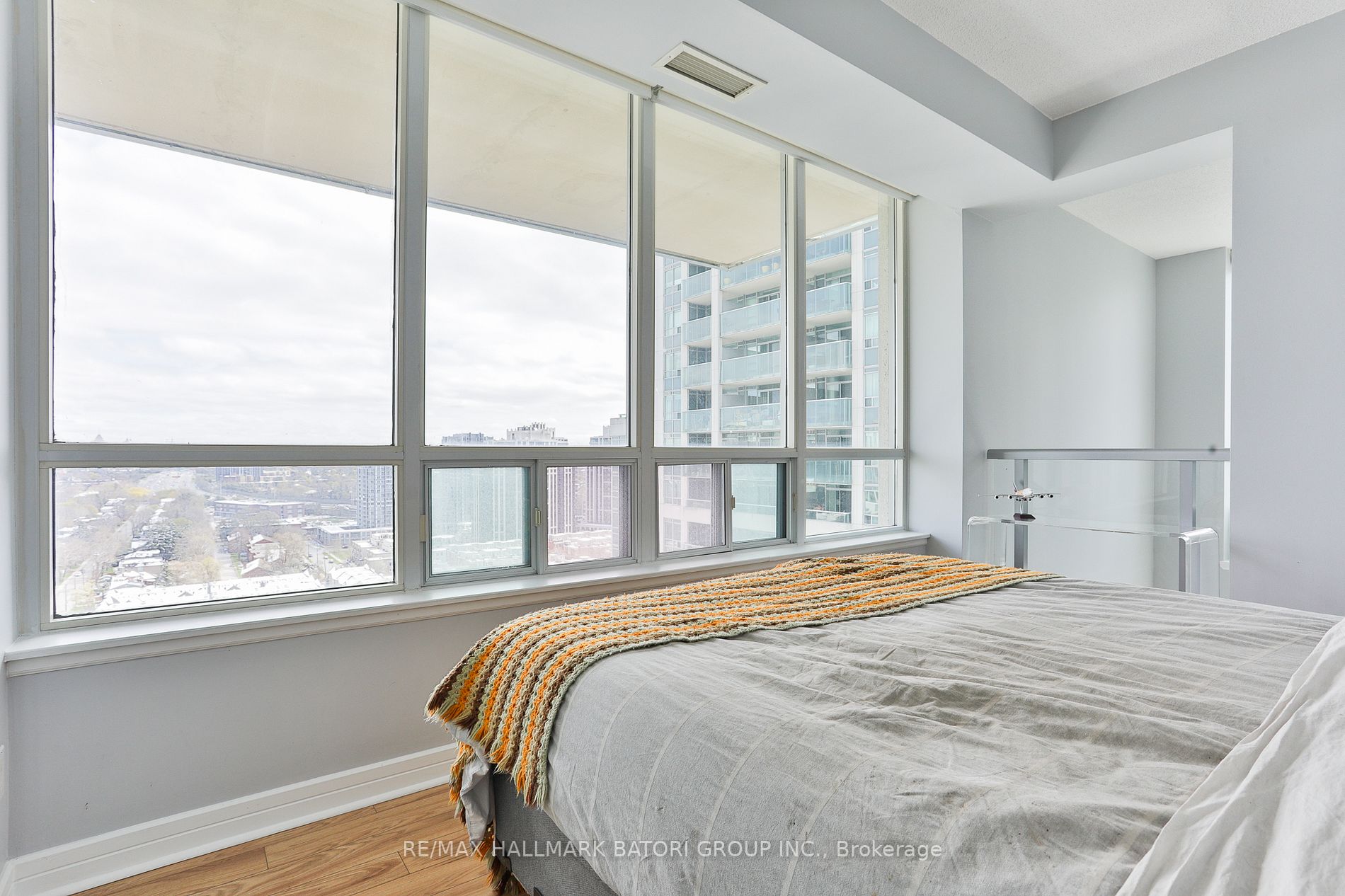 1 Avondale Avenue, #1008