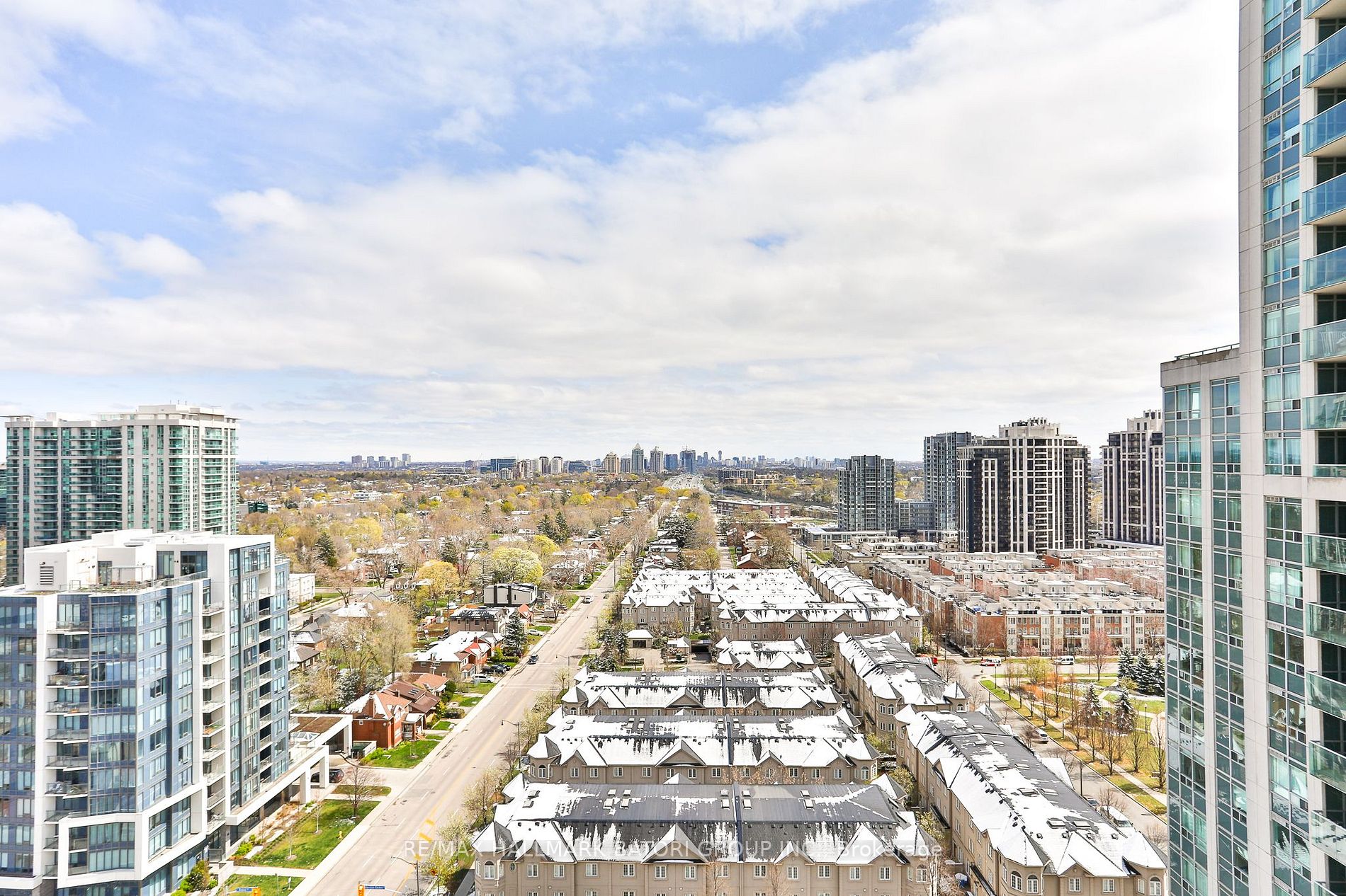 1 Avondale Avenue, #1008