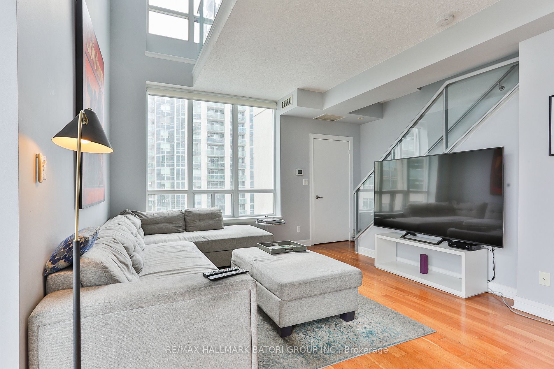 1 Avondale Avenue, #1008