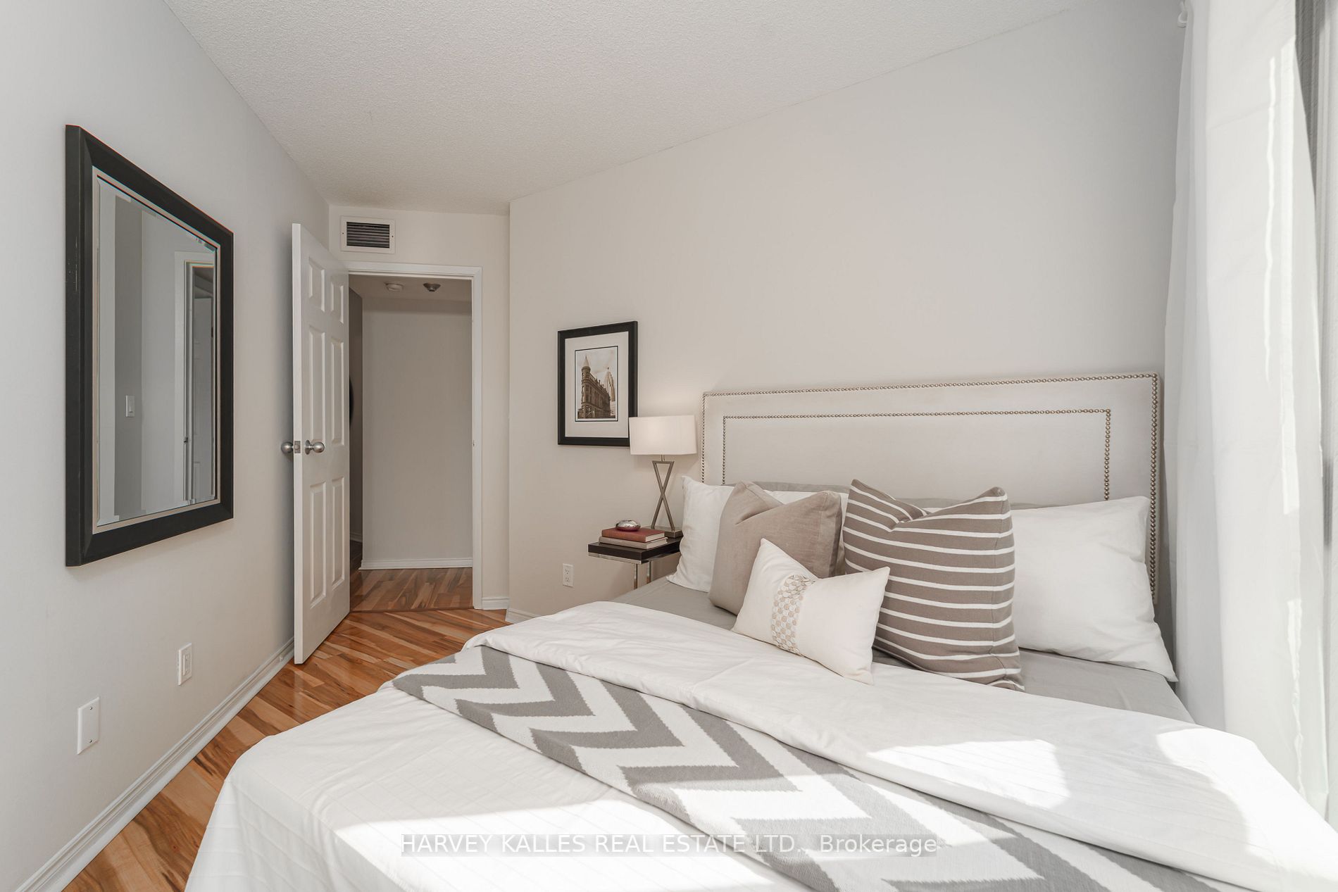 222 The Esplanade, #518
