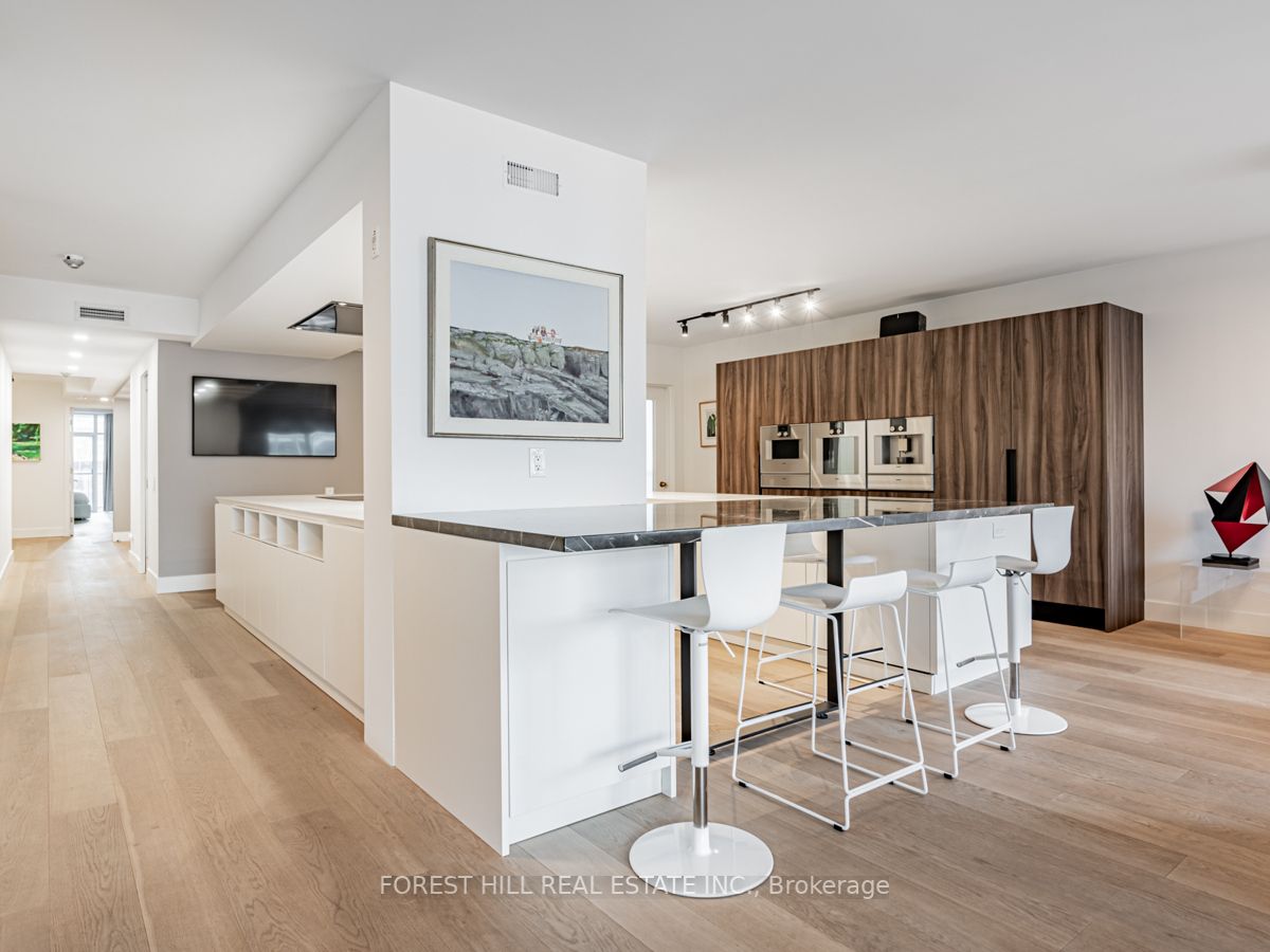 159 Frederick St, #902