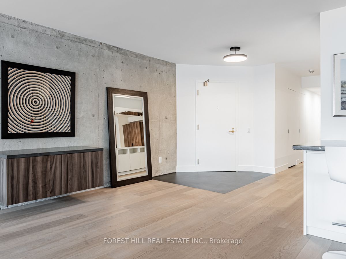 159 Frederick St, #902