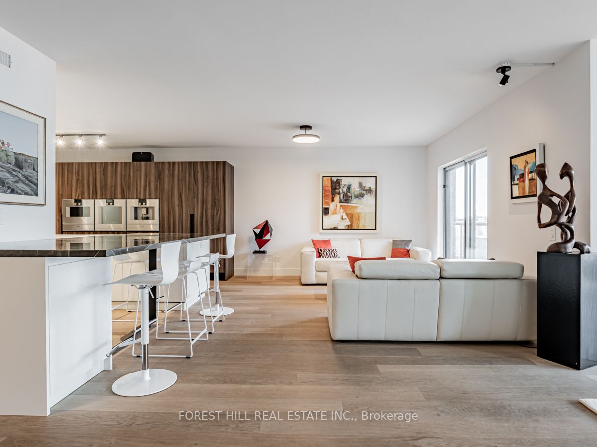 159 Frederick St, #902