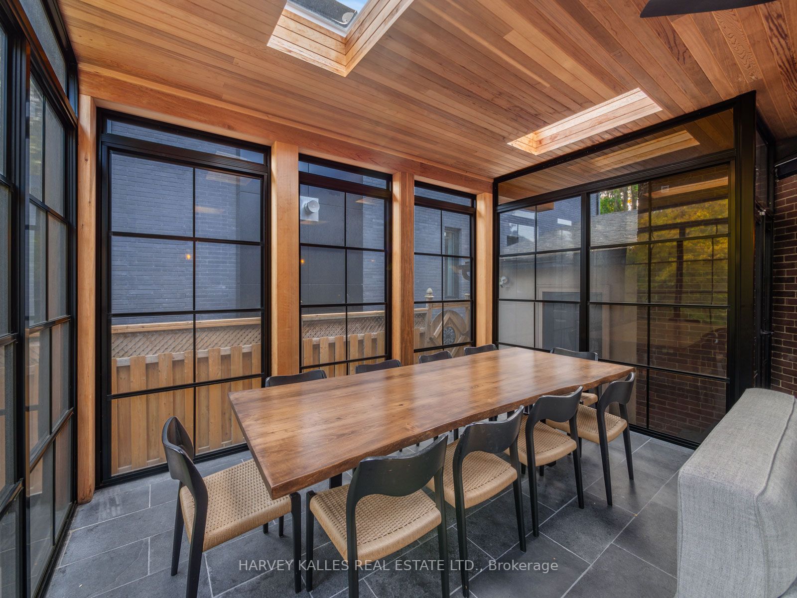 8 Ardmore Rd