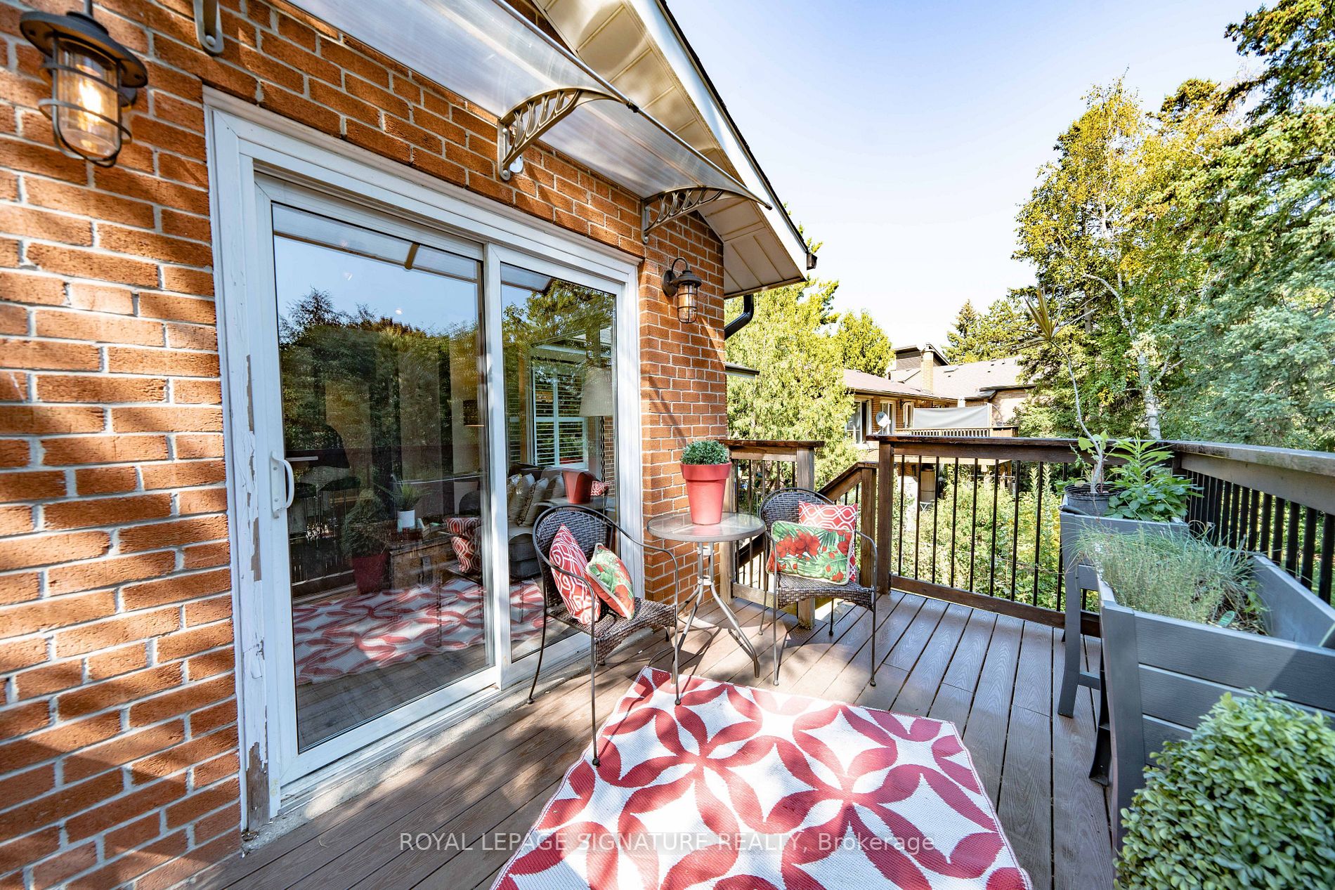 37 Cornerbrook Dr