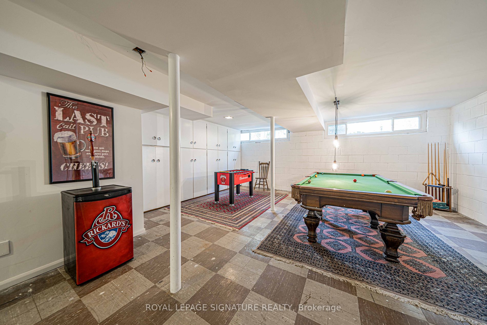 37 Cornerbrook Dr