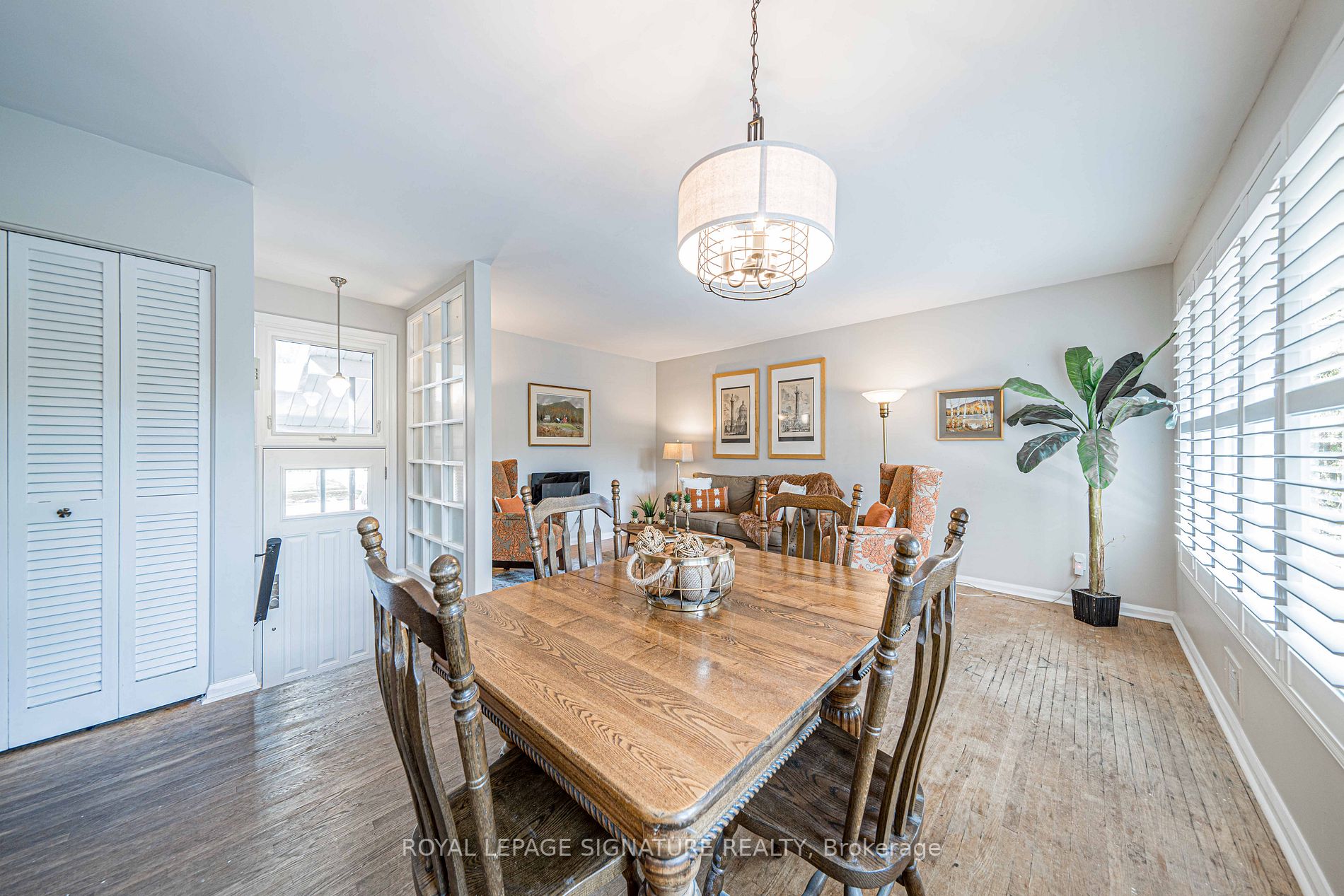 37 Cornerbrook Dr