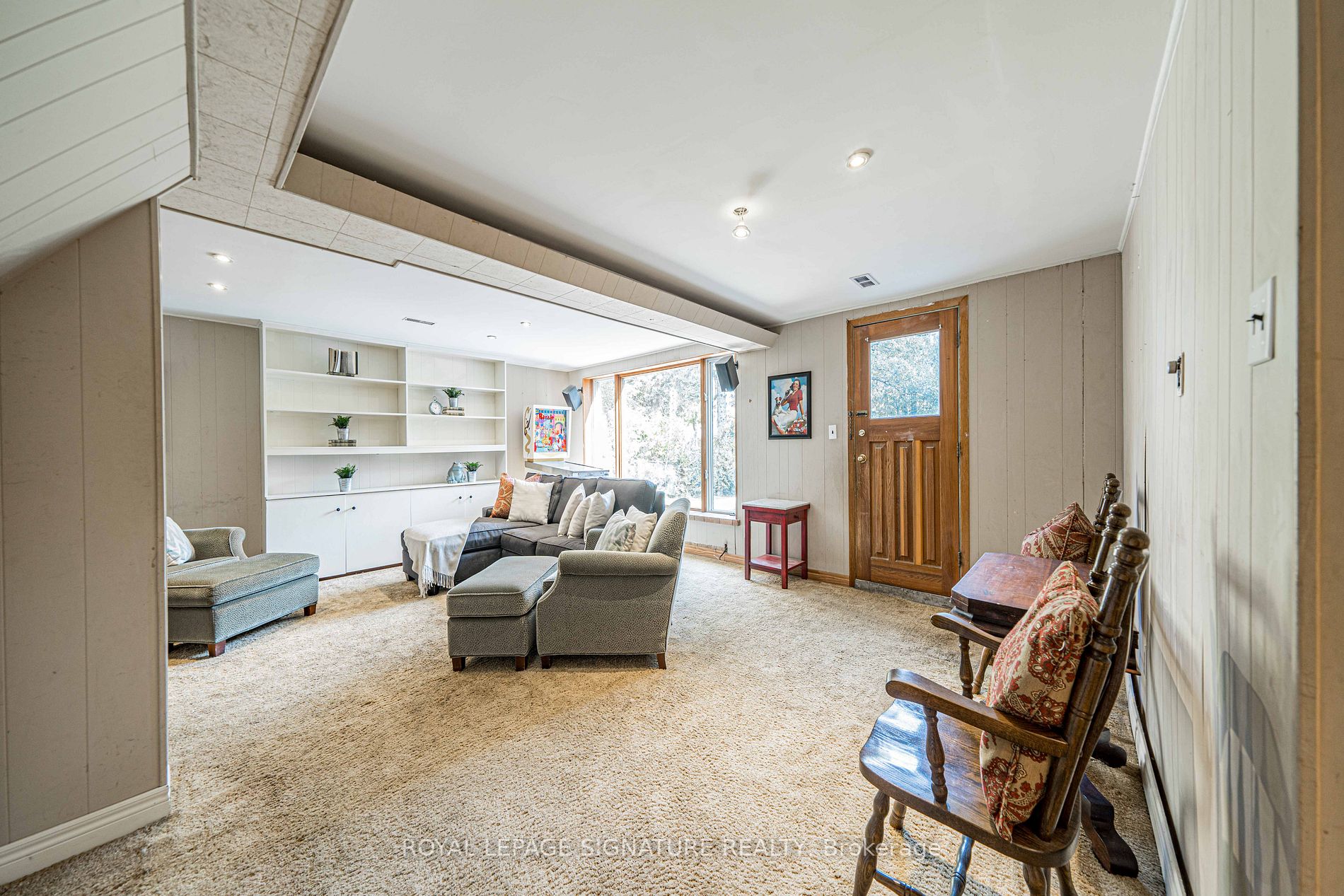 37 Cornerbrook Dr