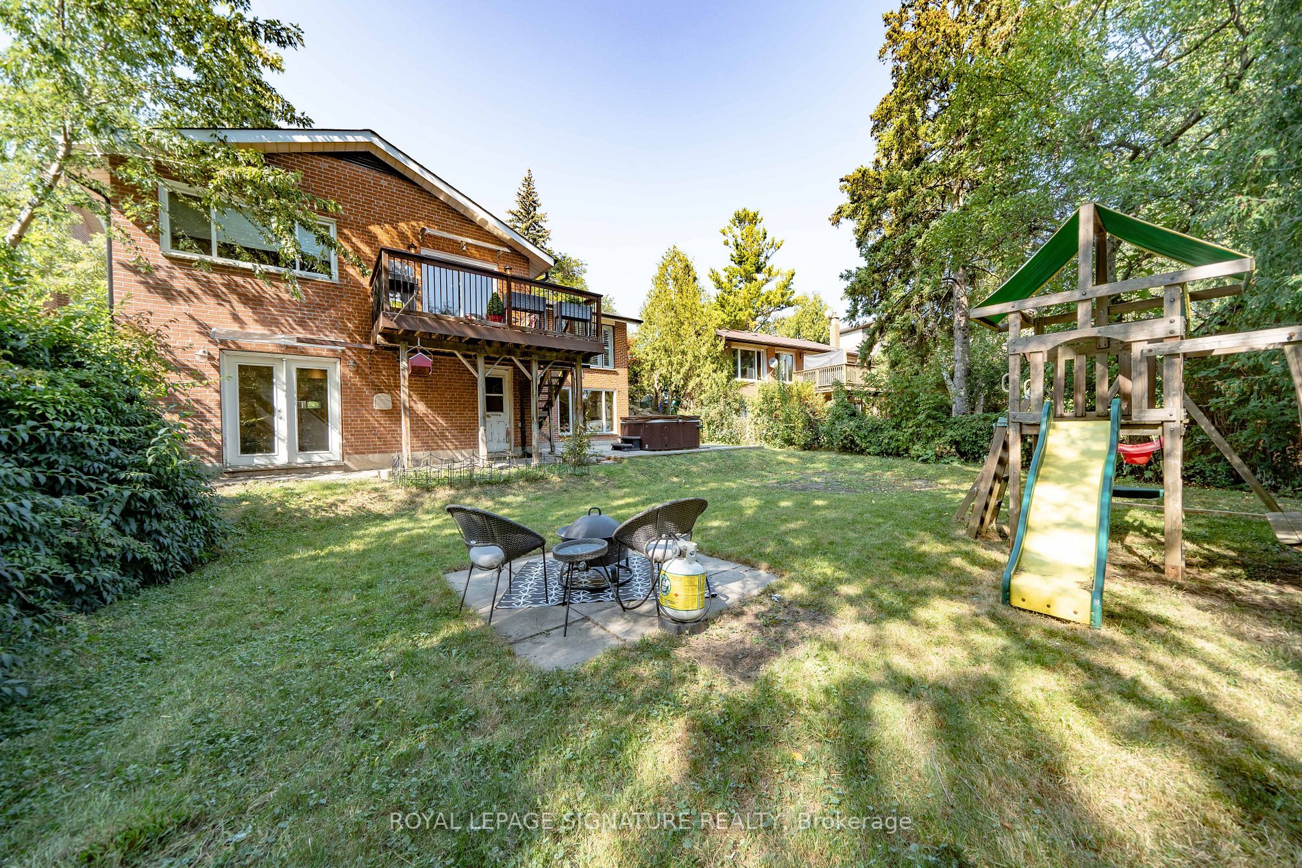37 Cornerbrook Dr