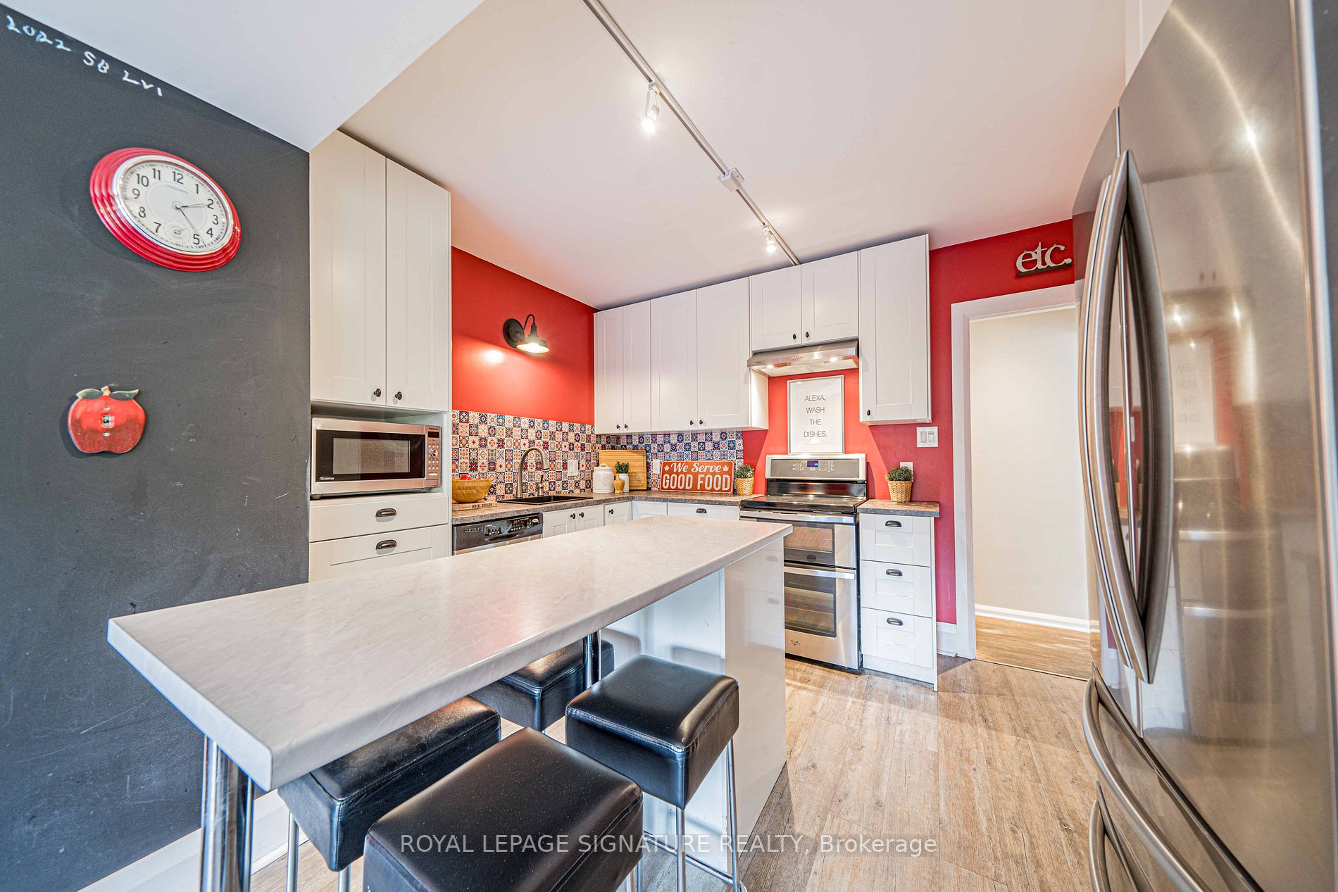 37 Cornerbrook Dr