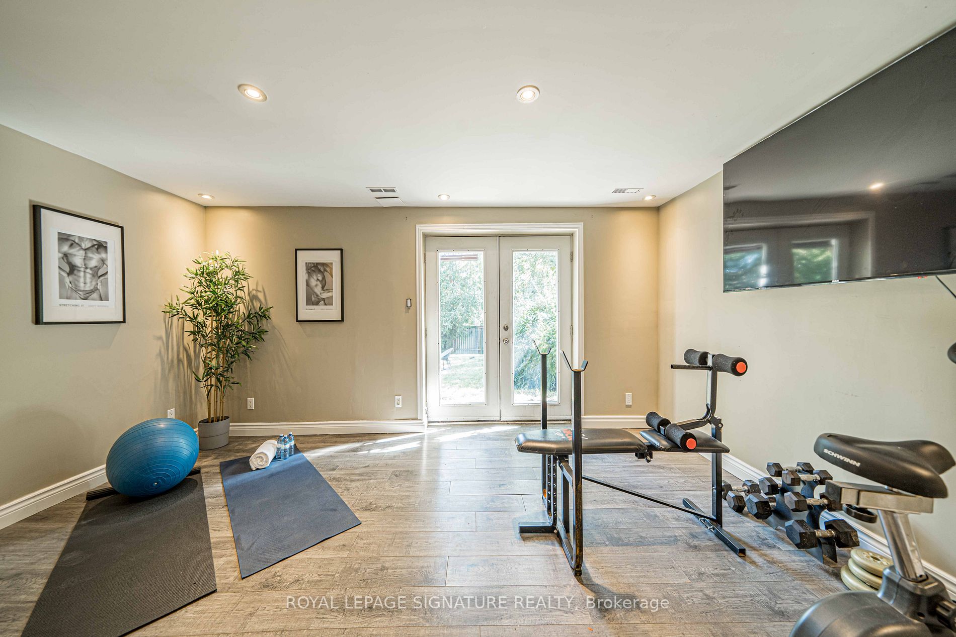 37 Cornerbrook Dr