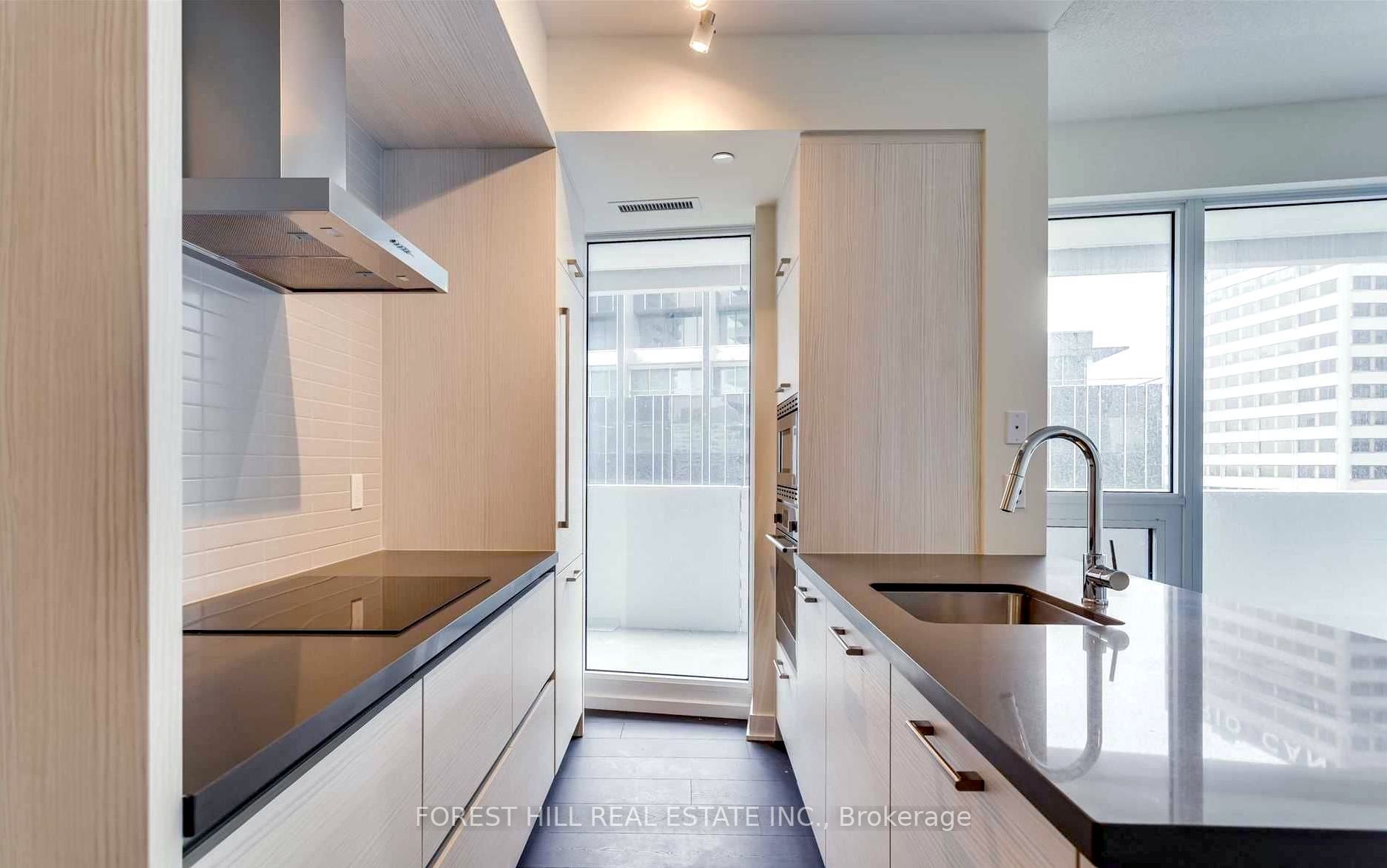 2221 Yonge Street, #2409