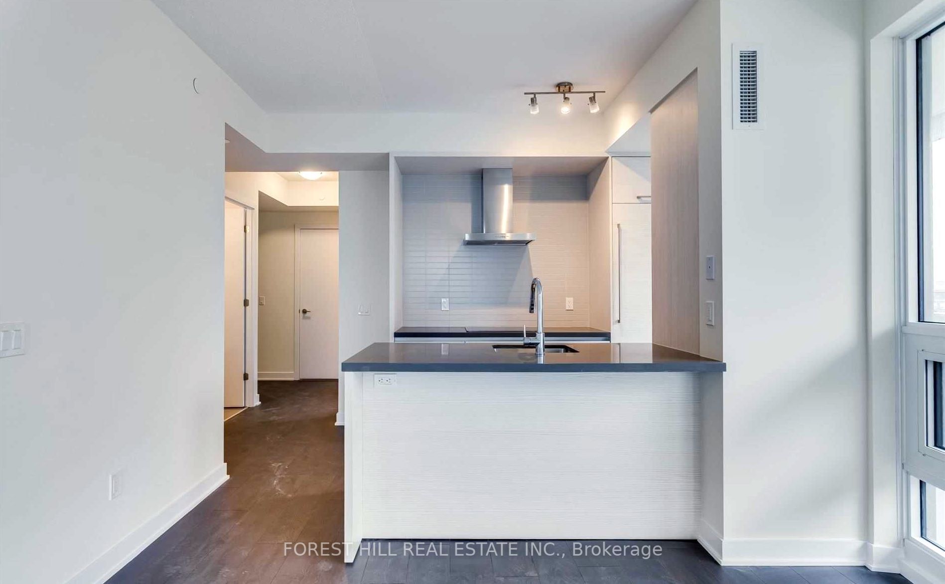 2221 Yonge Street, #2409