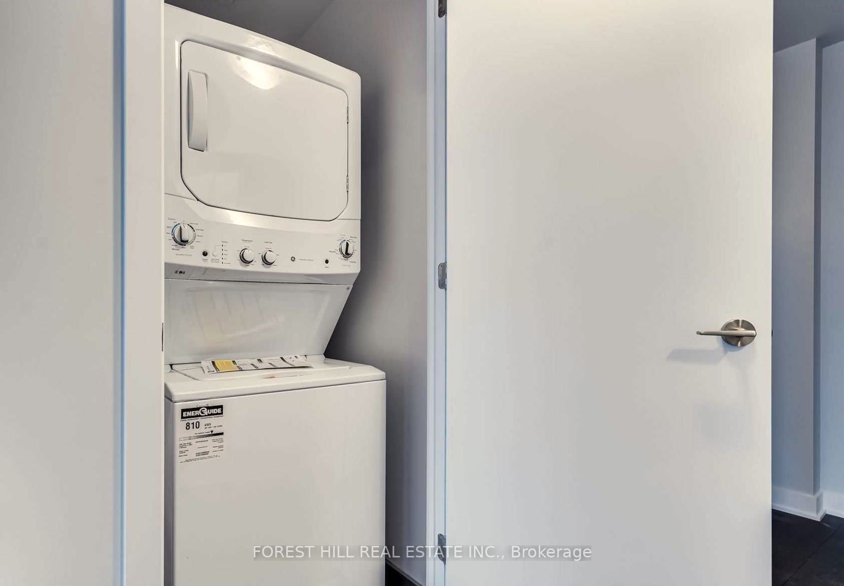 2221 Yonge Street, #2409