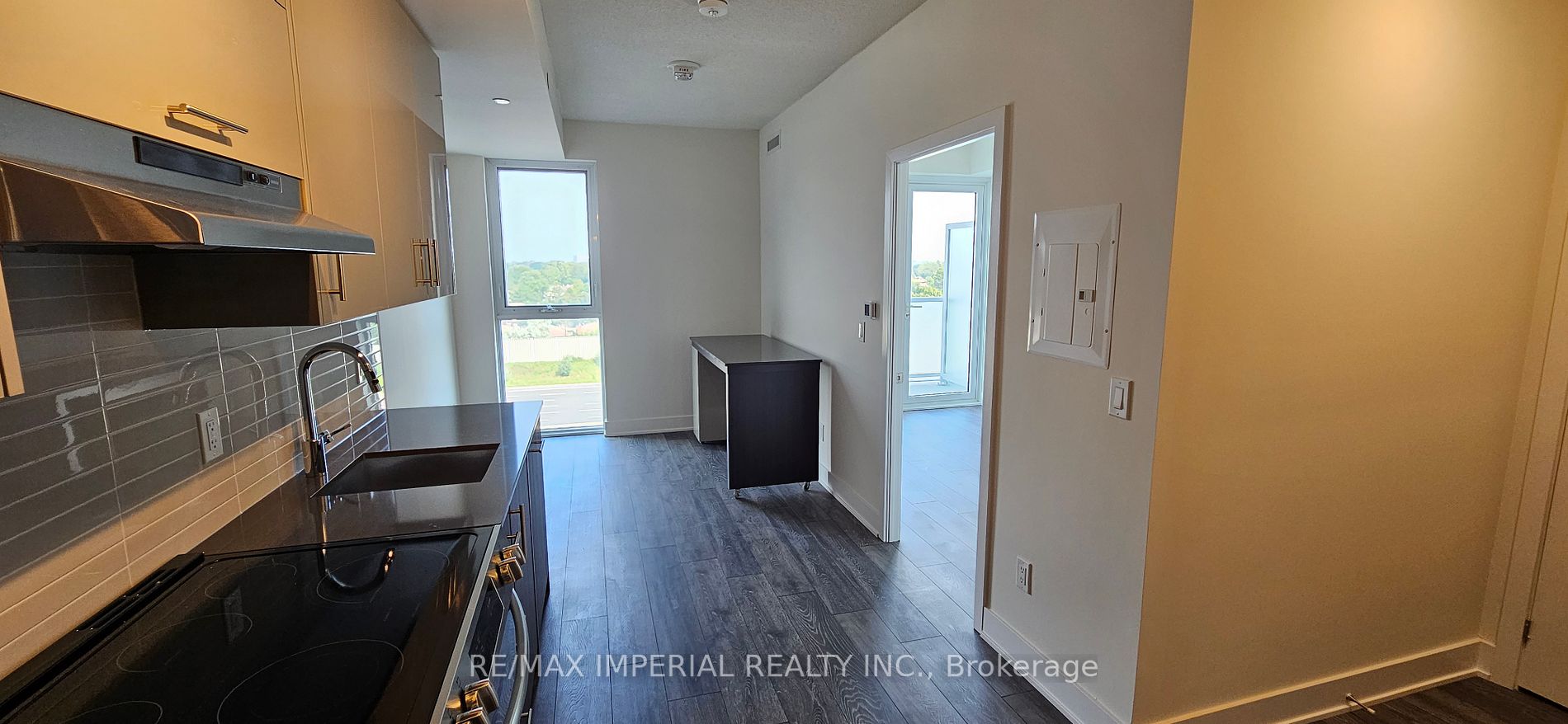 188 Fairview Mall Dr, #723