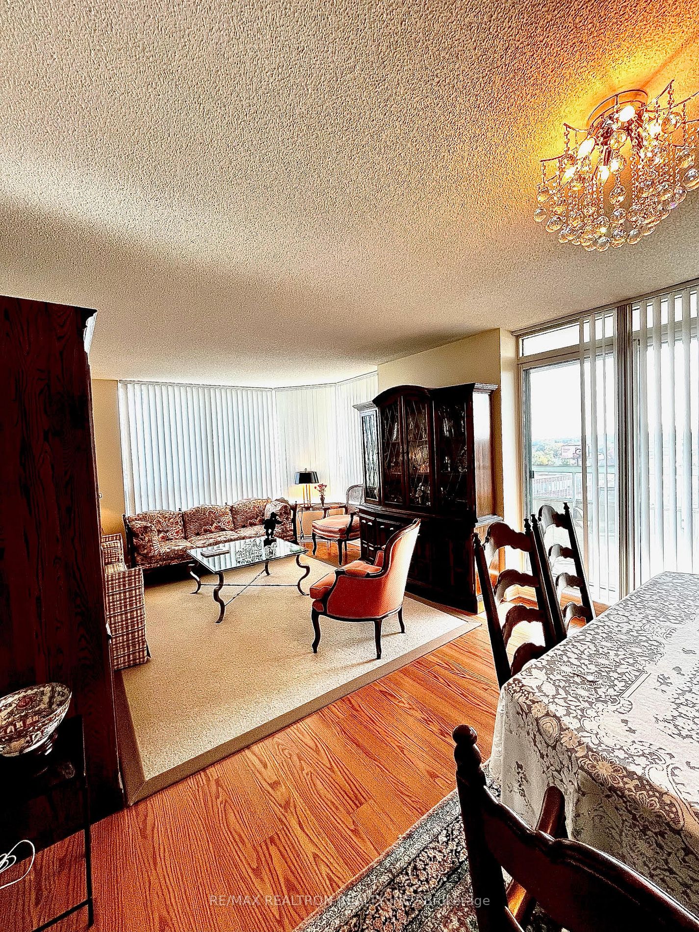 2 Covington Rd, #803