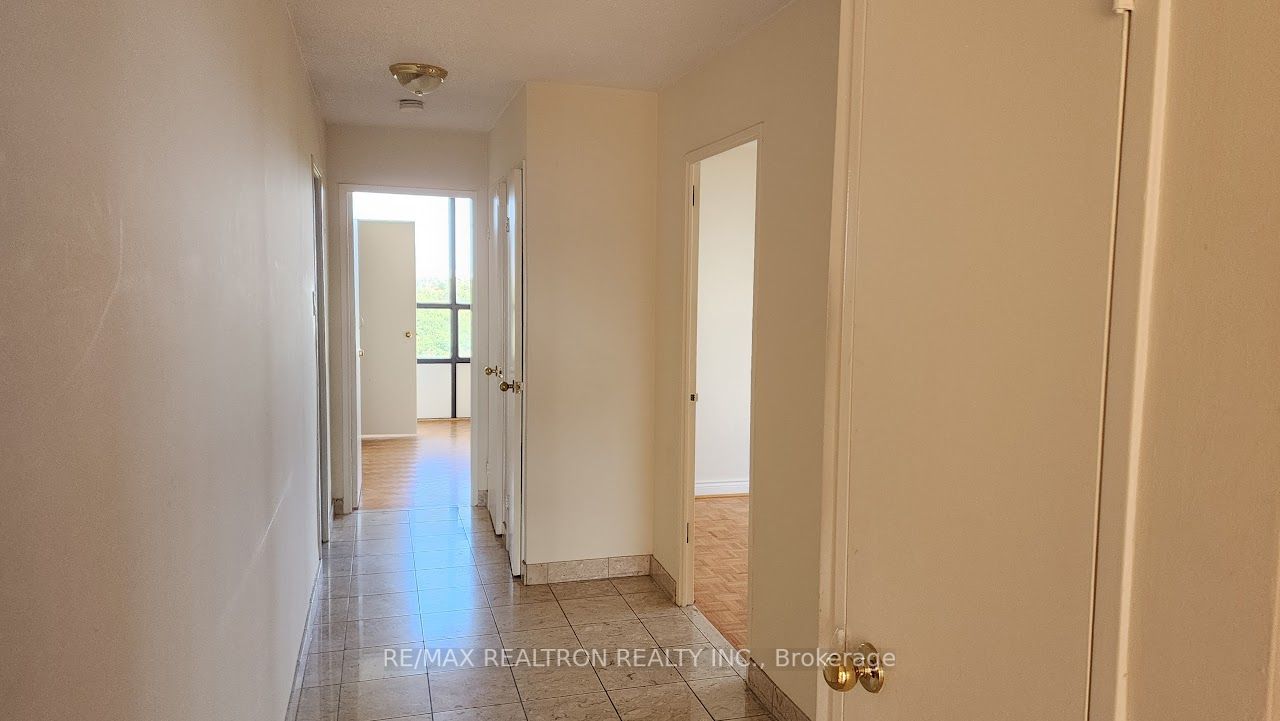 100 Canyon Ave, #801
