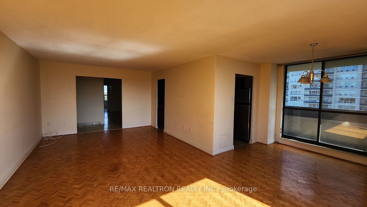 100 Canyon Ave, #801