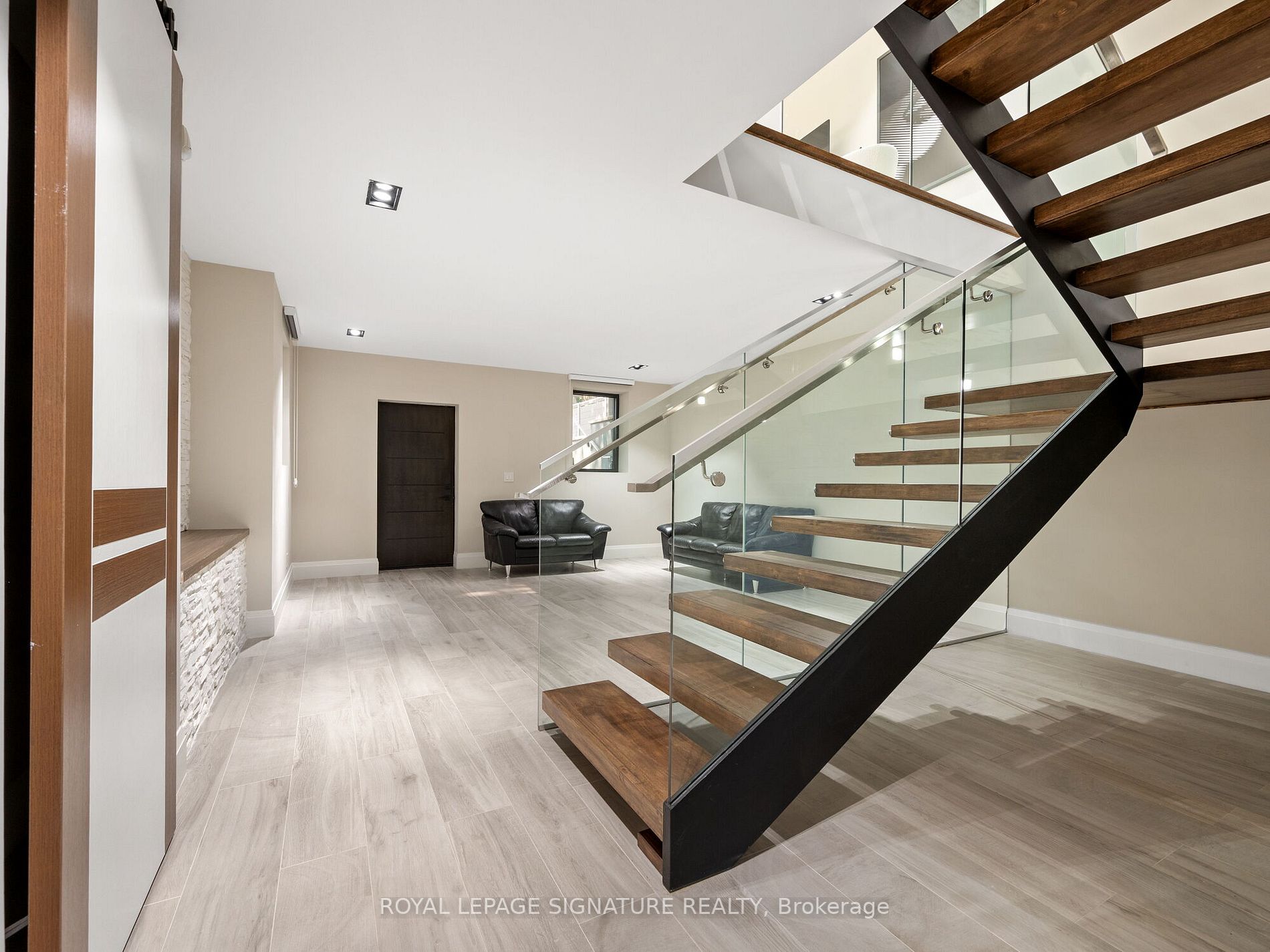 28 Kirkland Blvd