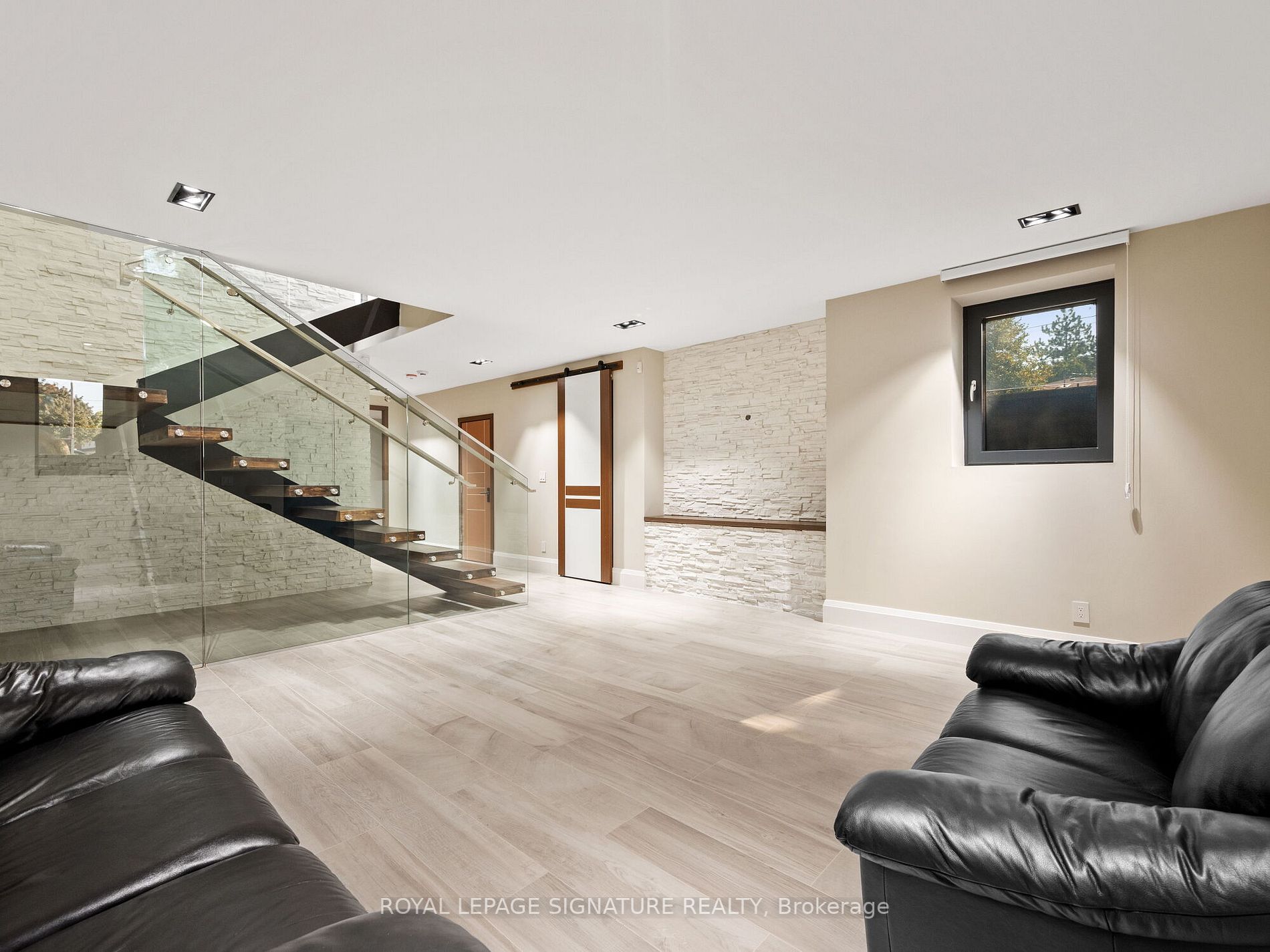 28 Kirkland Blvd