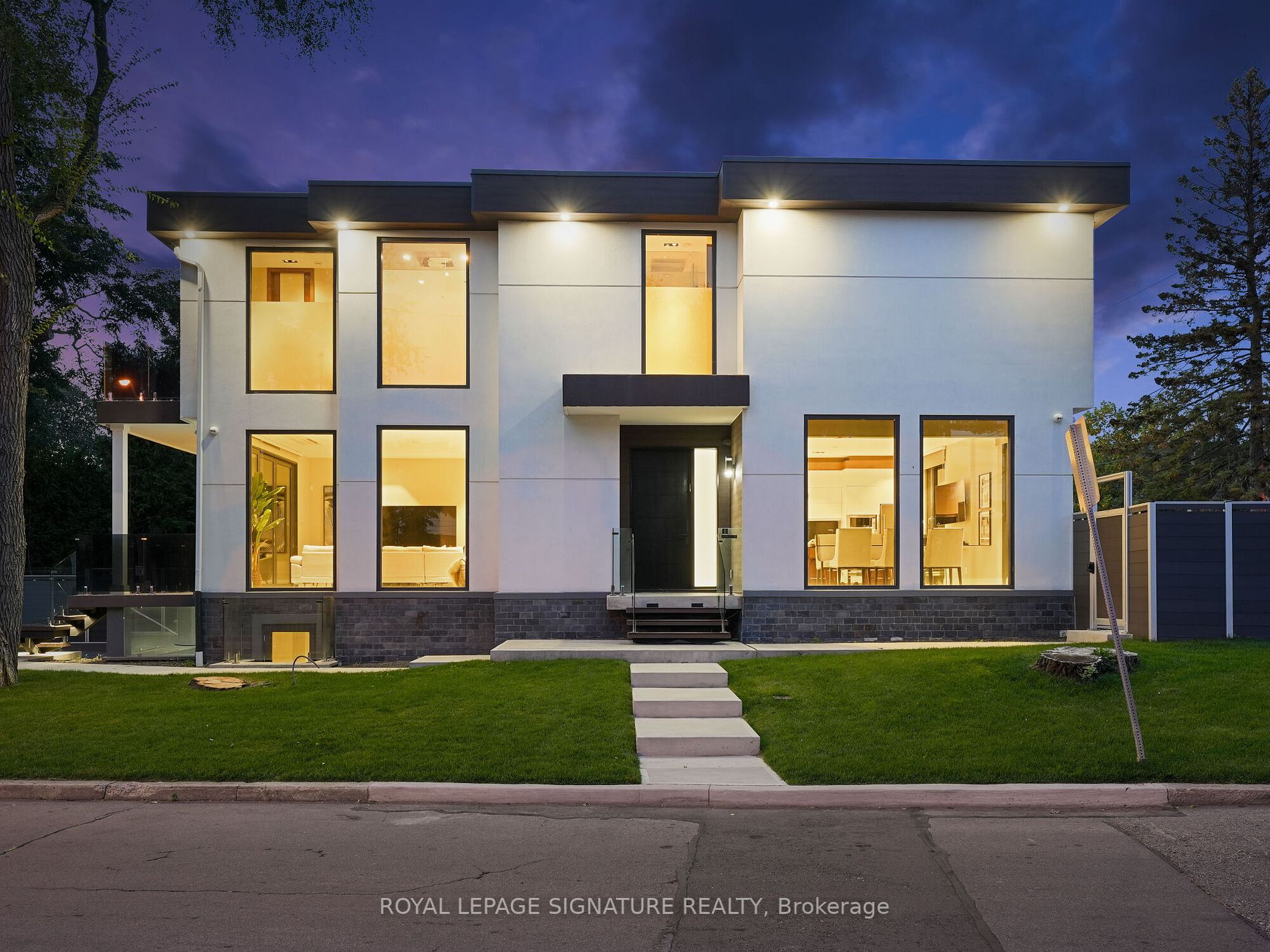 28 Kirkland Blvd
