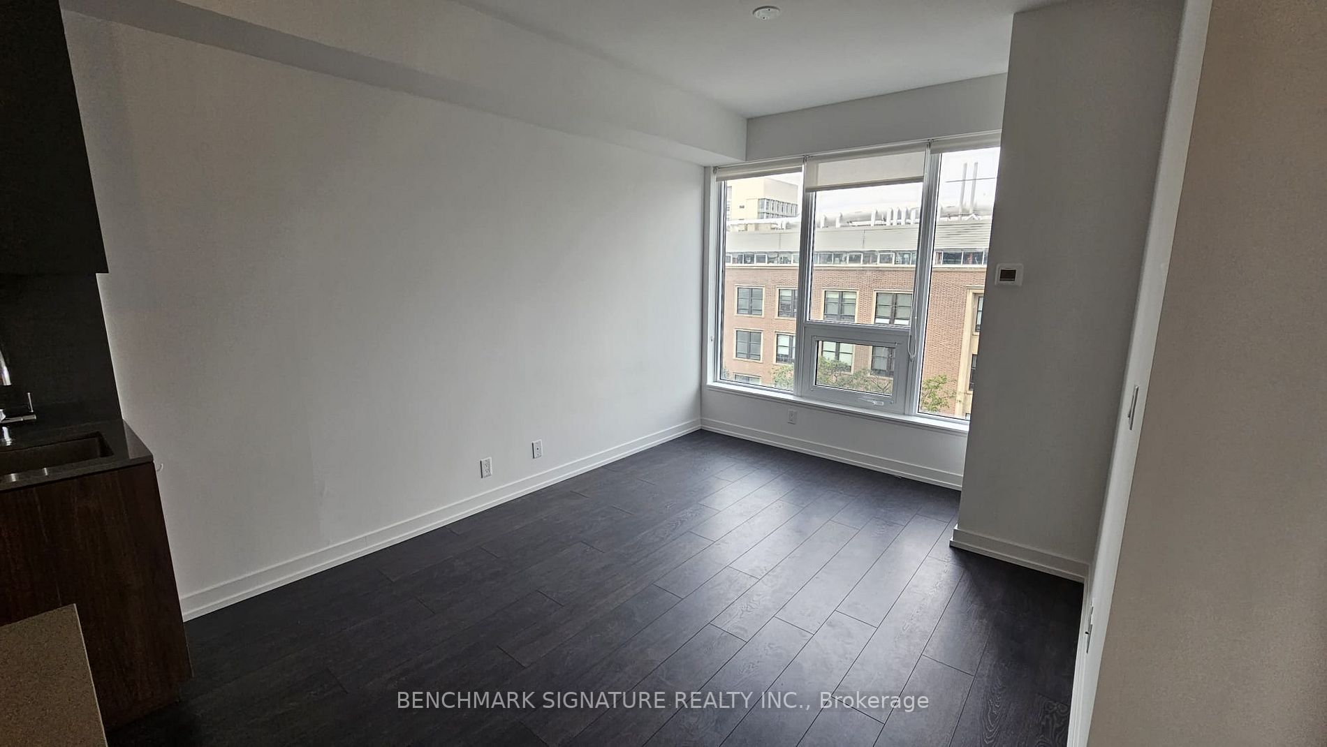 203 College St, #506
