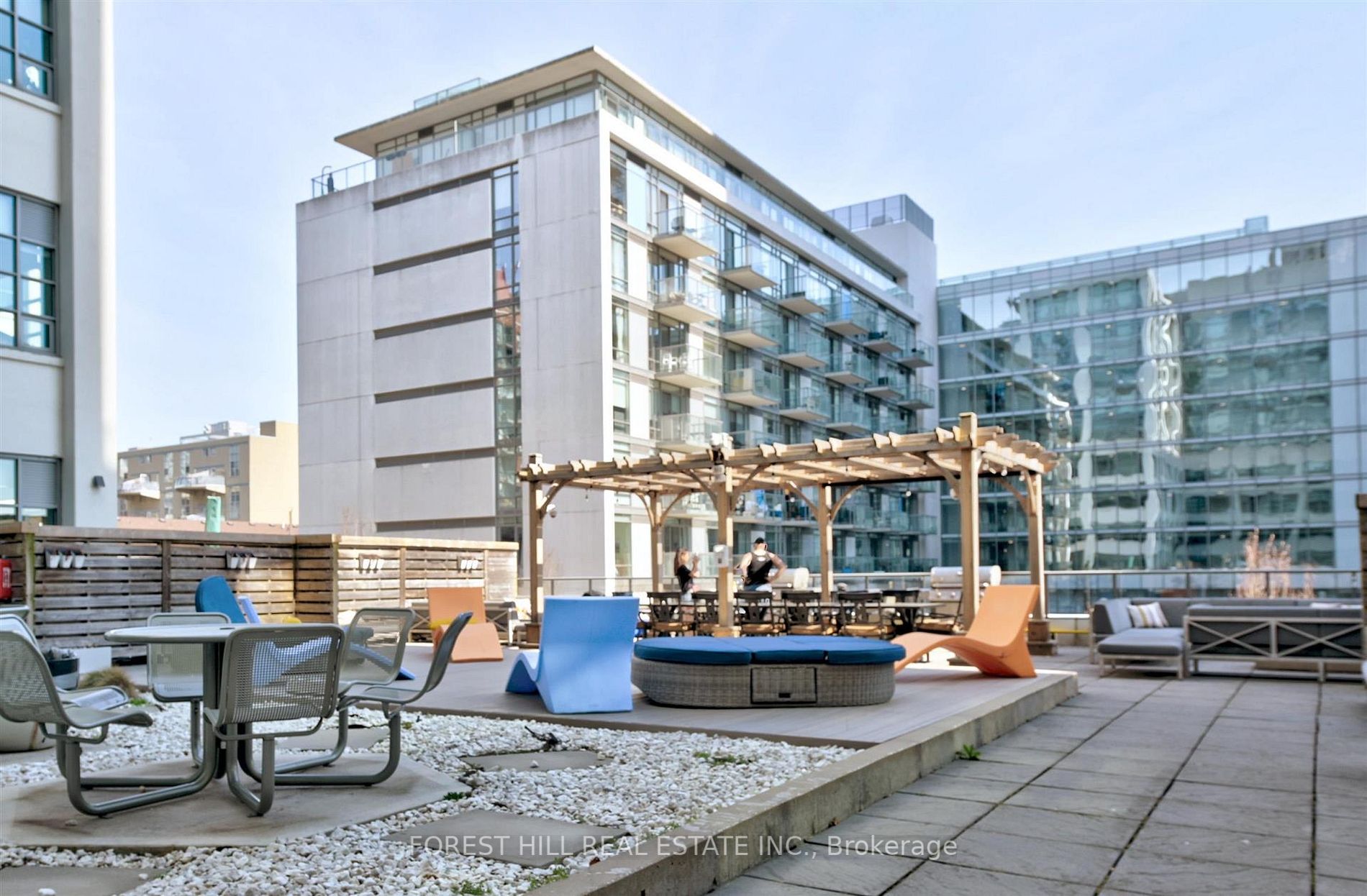 637 Lake Shore Blvd W, #327
