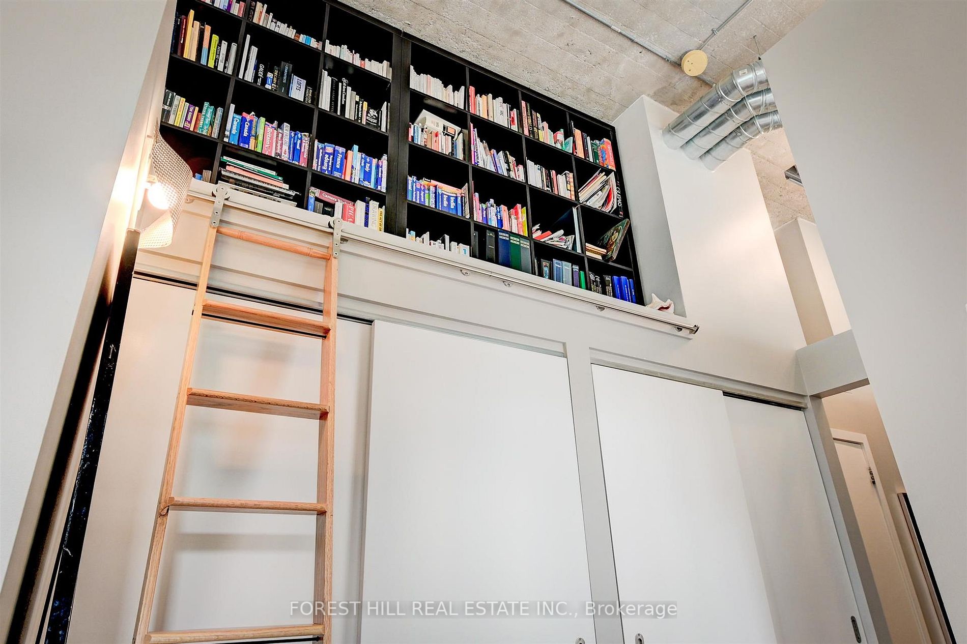 637 Lake Shore Blvd W, #327