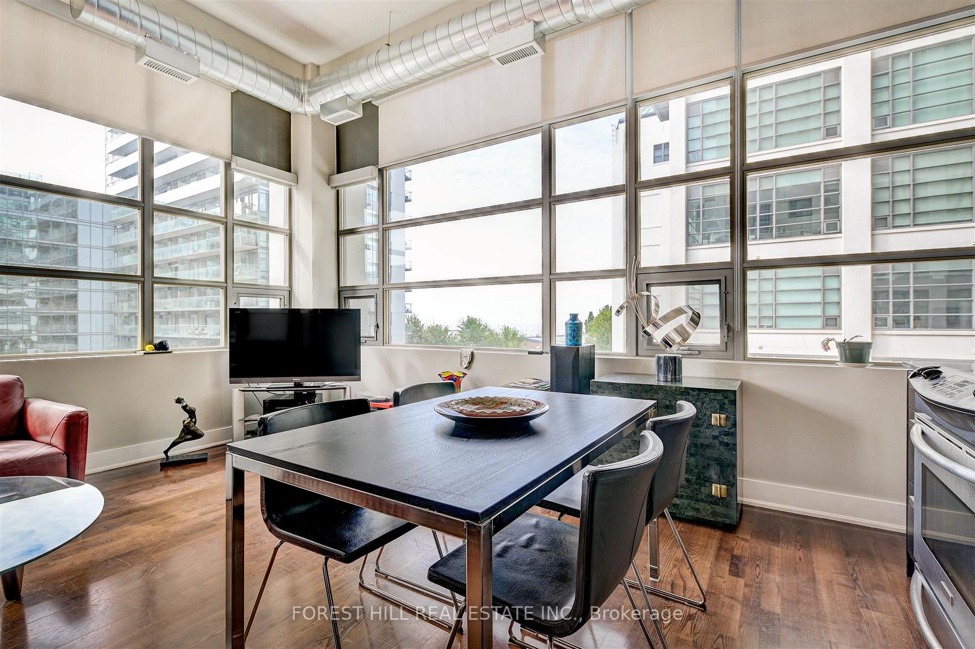 637 Lake Shore Blvd W, #327