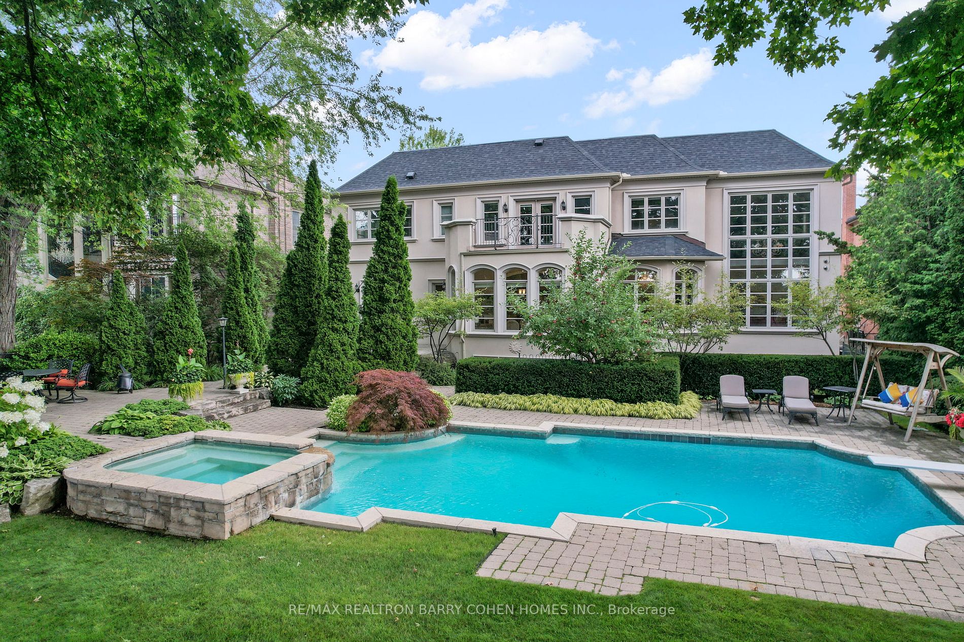 28 Arjay Cres