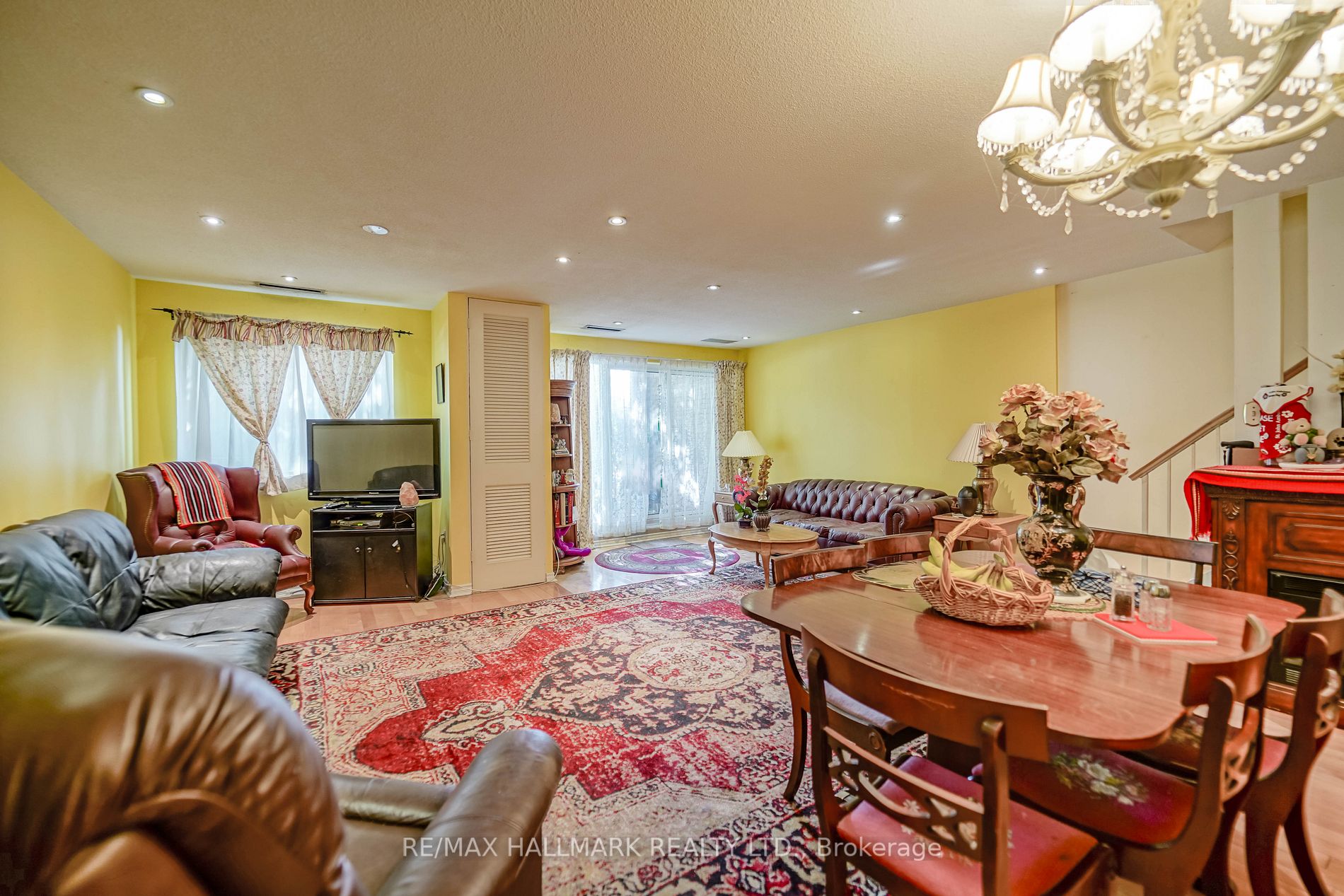 4005 Don Mills Road, #104