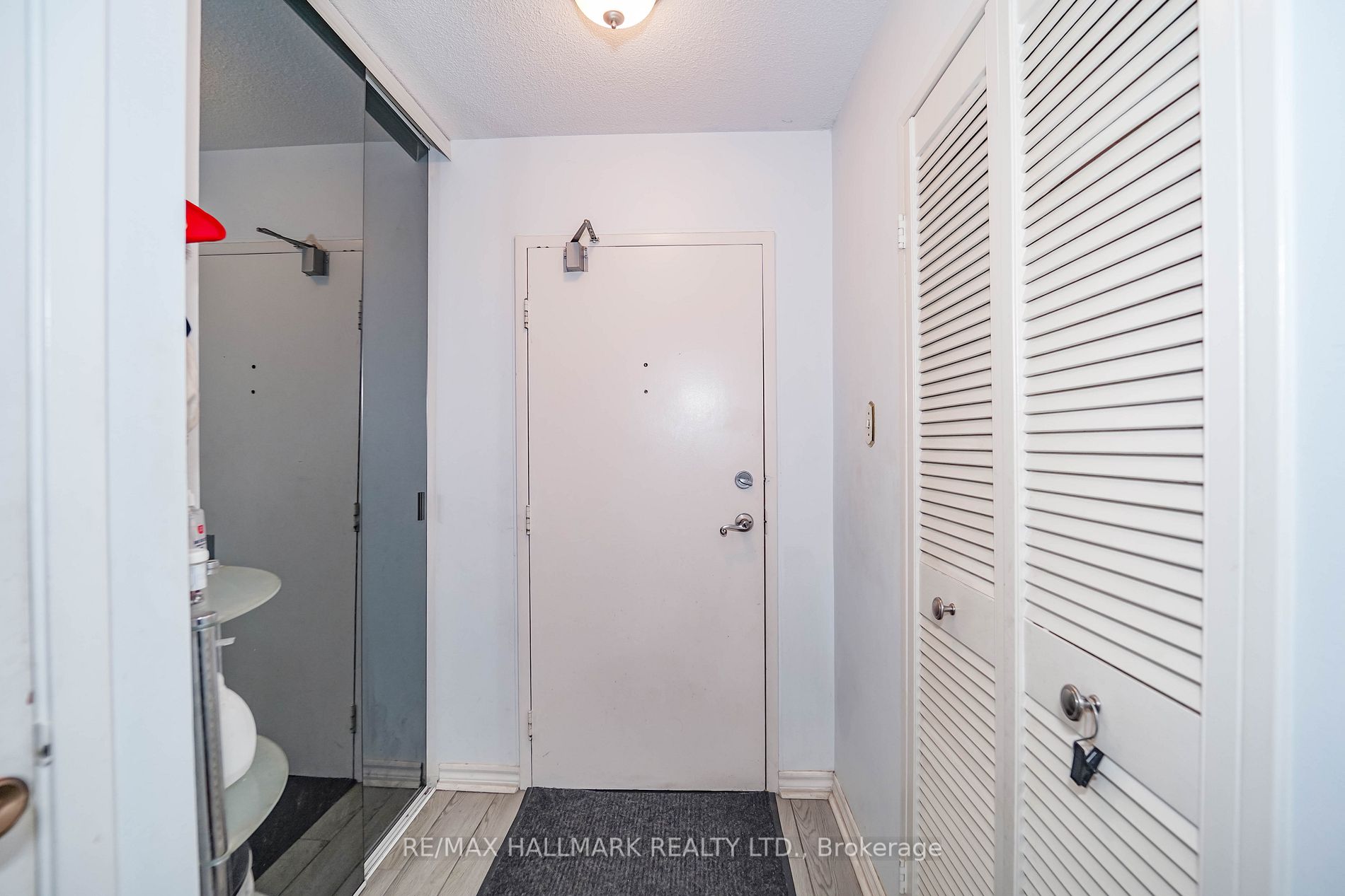 4005 Don Mills Road, #104