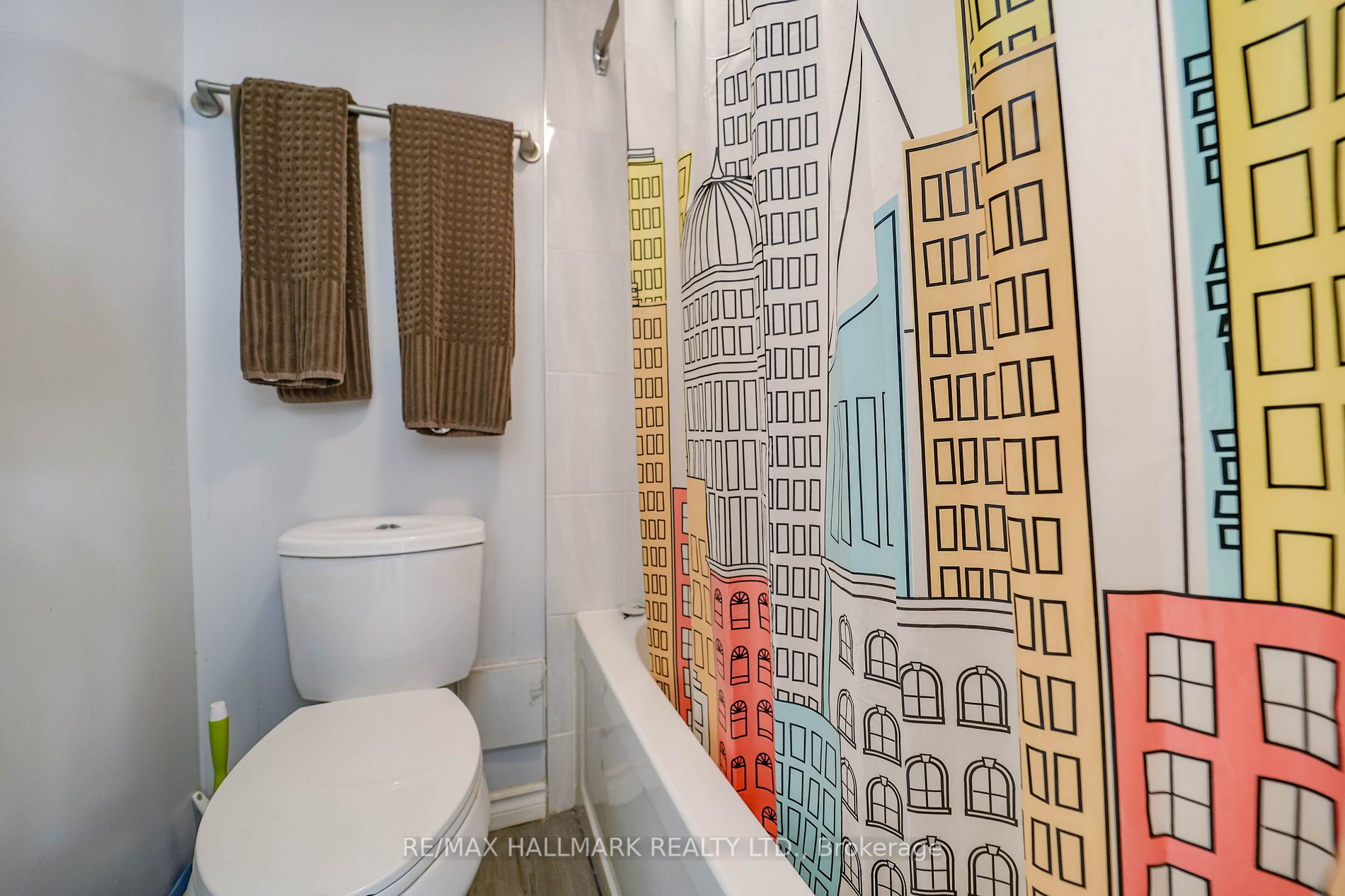 4005 Don Mills Road, #104