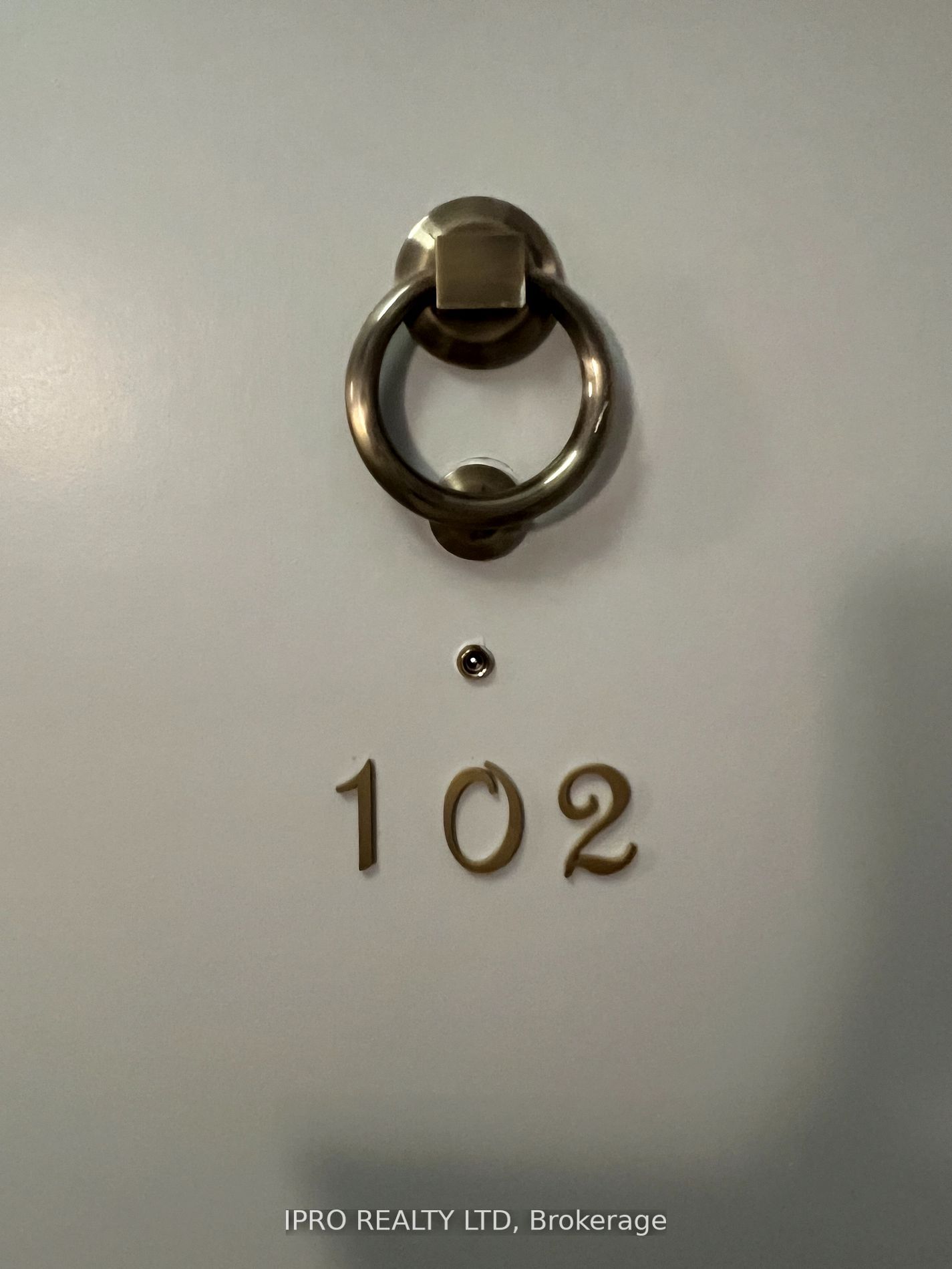 1111 Avenue Road, #102