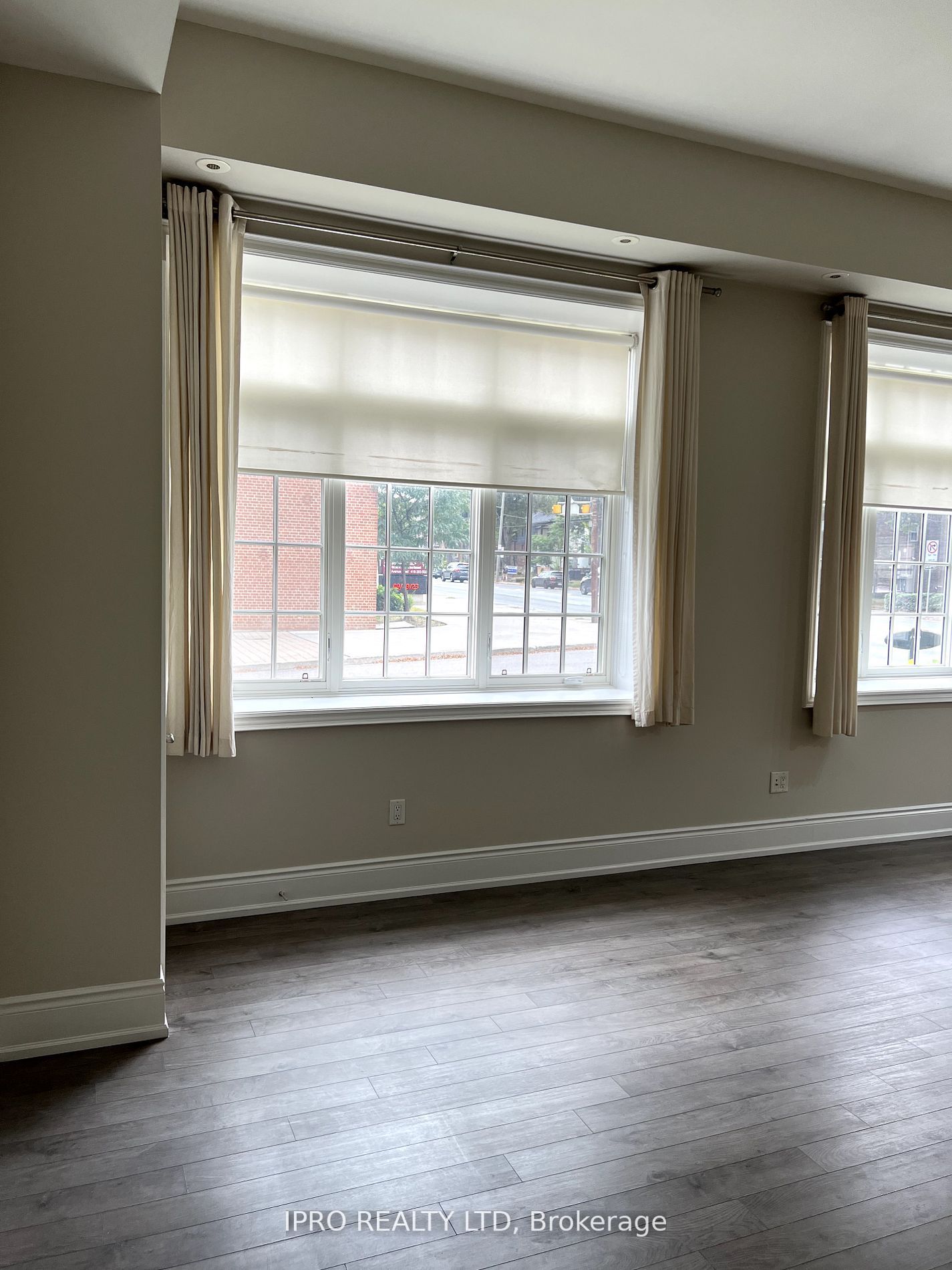 1111 Avenue Road, #102