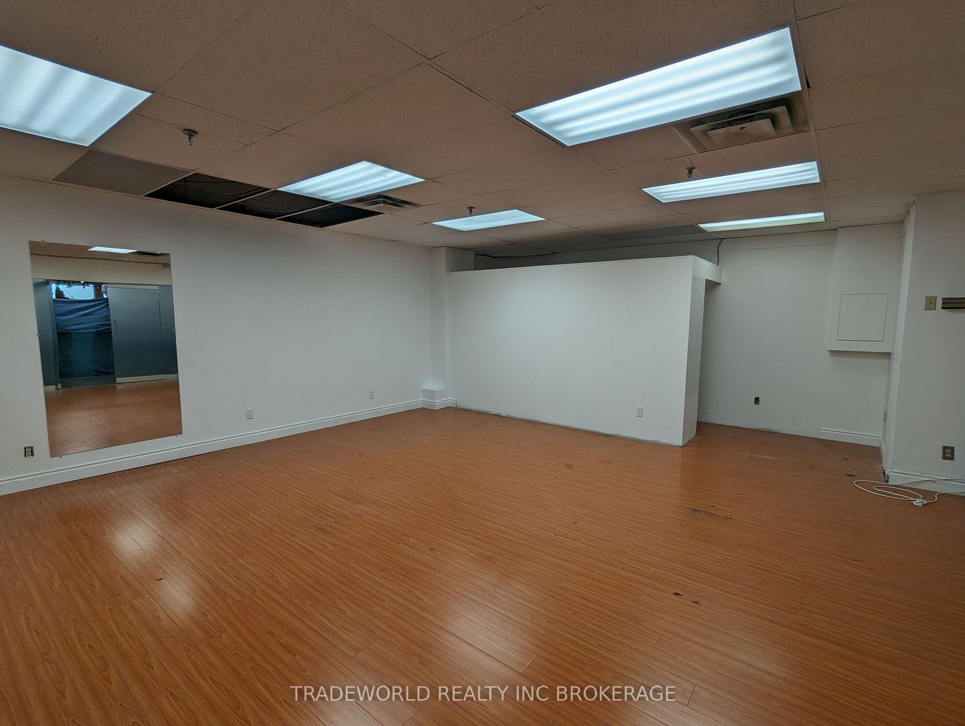 222 Spadina Ave, #271A