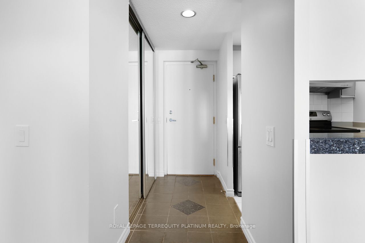 7 Bishop Avenue, #506