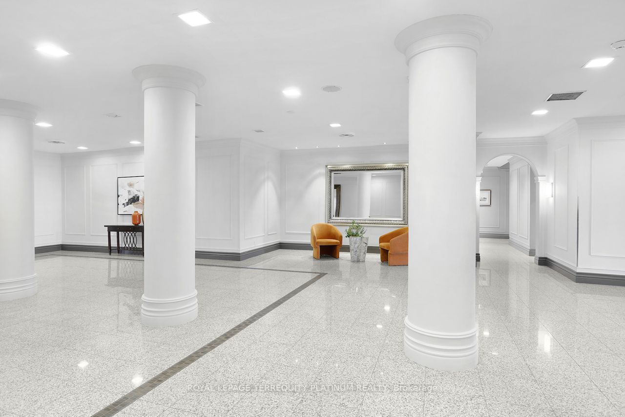 7 Bishop Avenue, #506