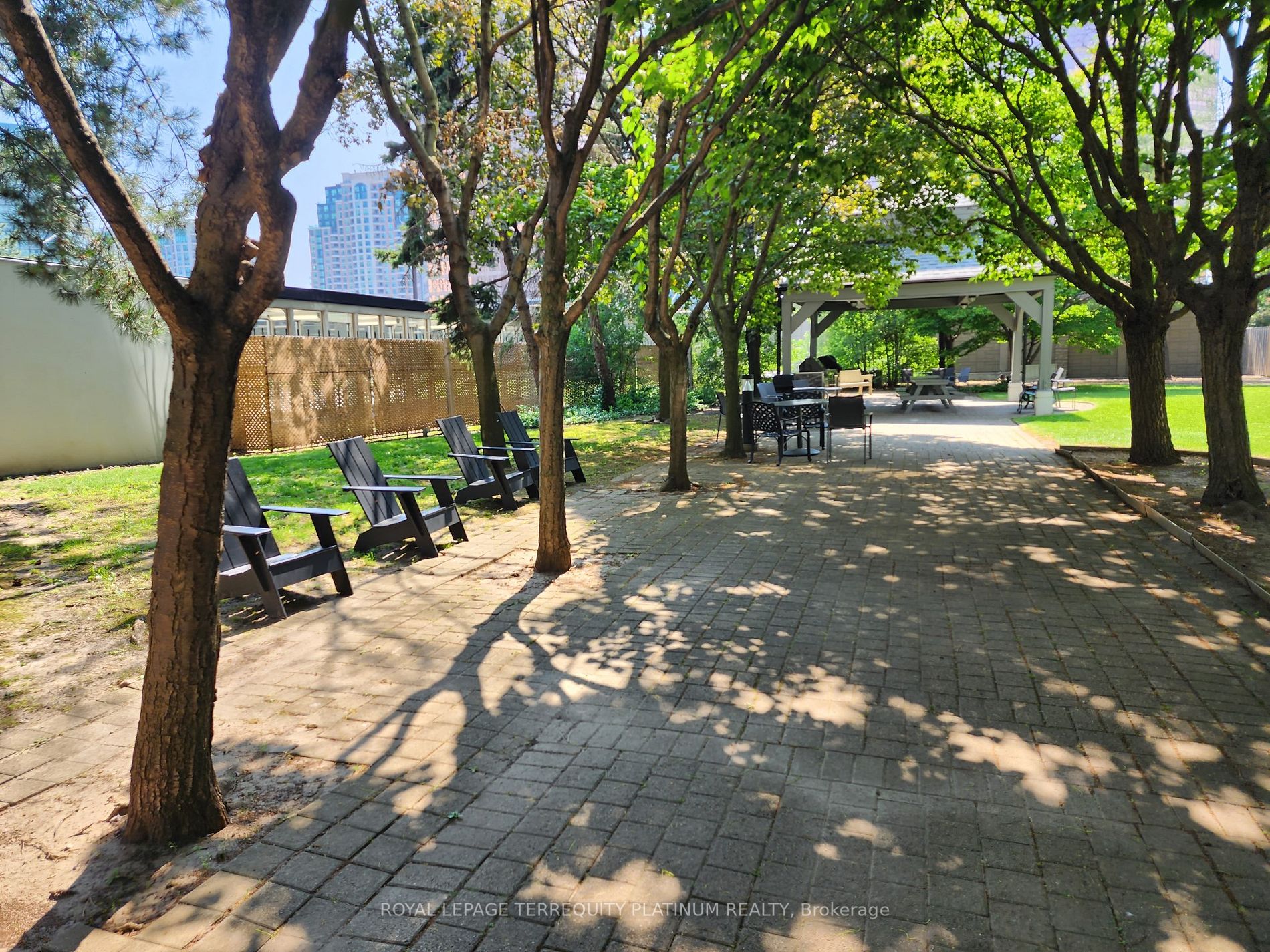 7 Bishop Avenue, #506
