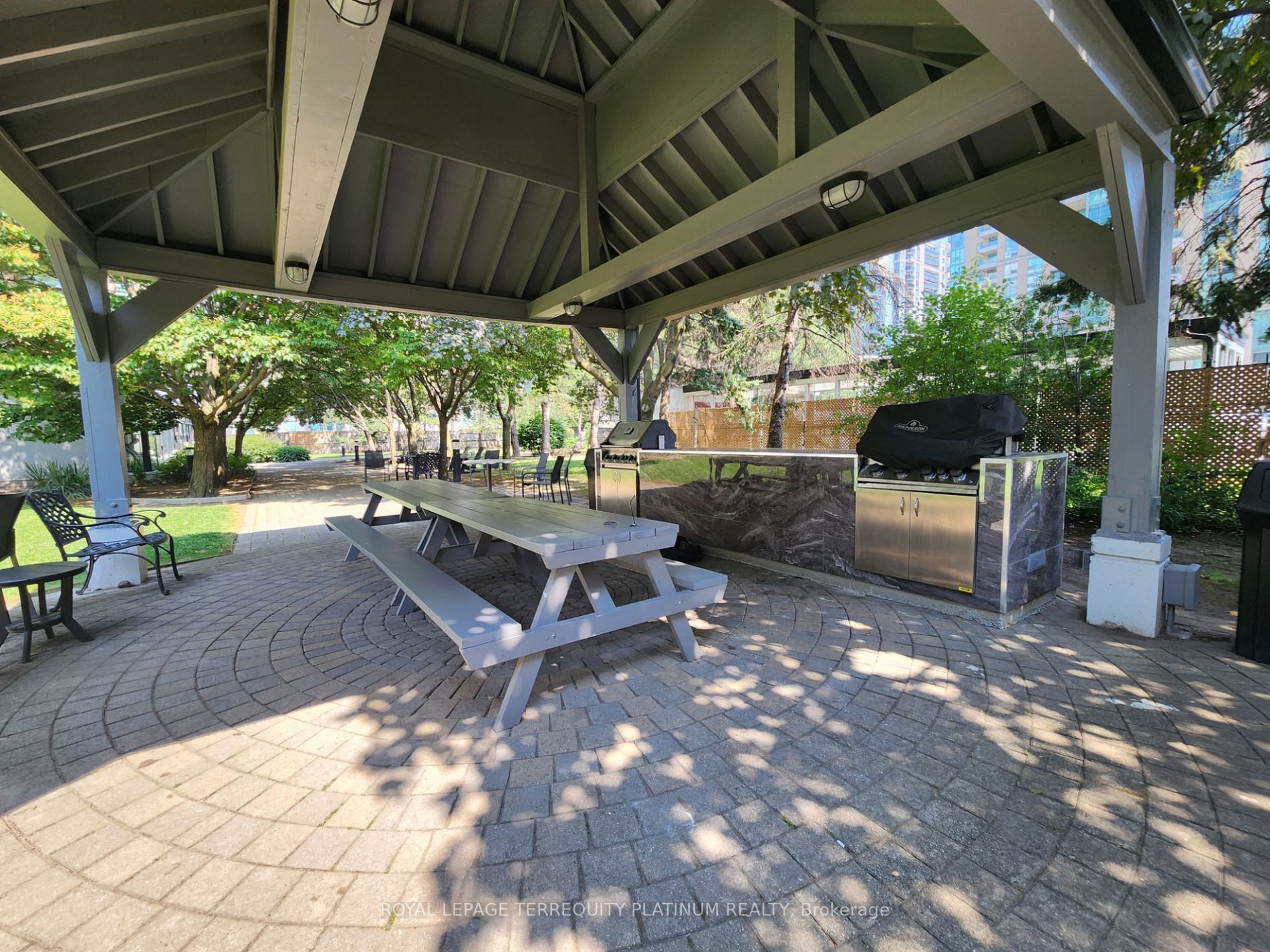 7 Bishop Avenue, #506