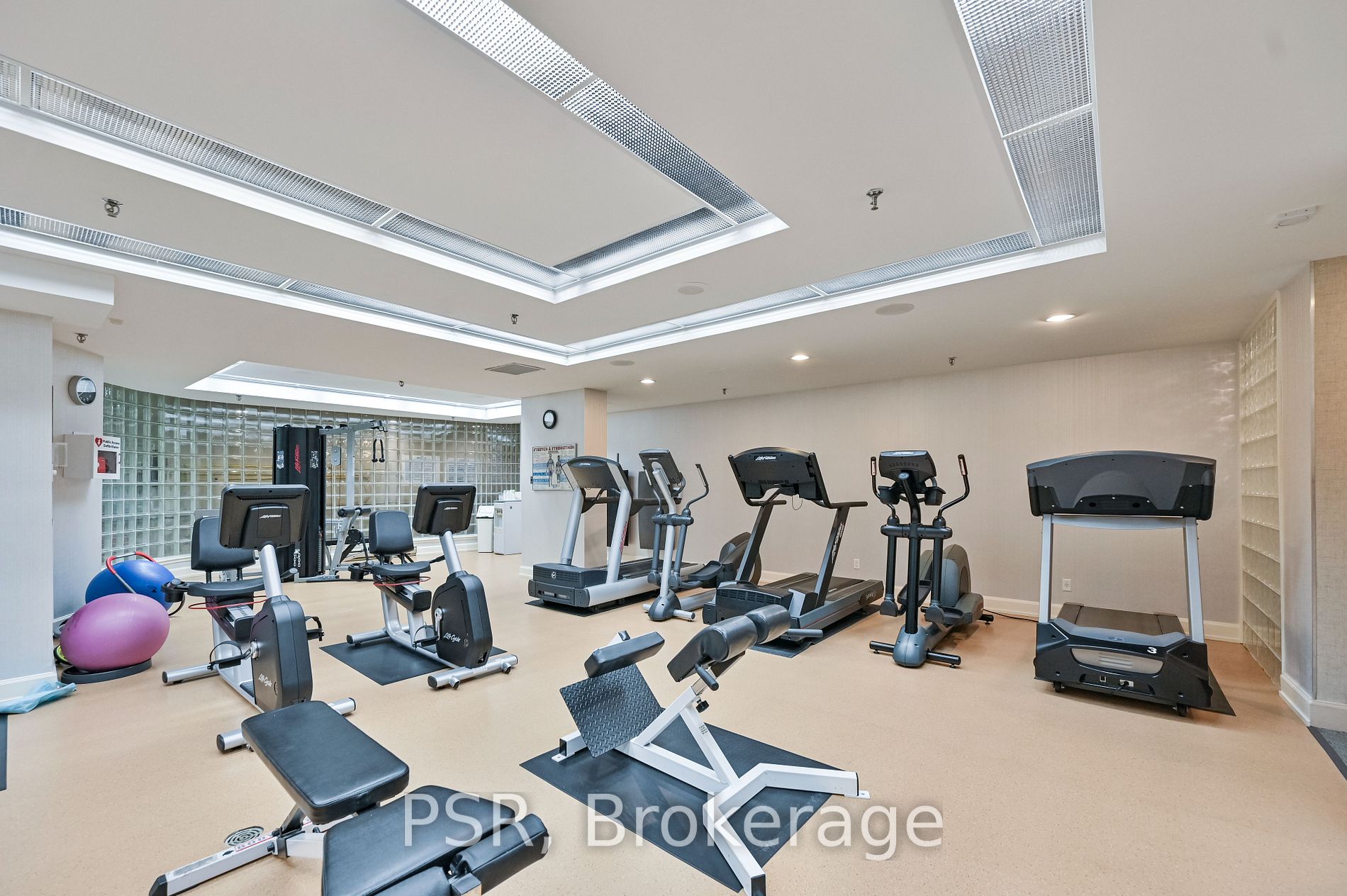 3800 Yonge Street, #PH18