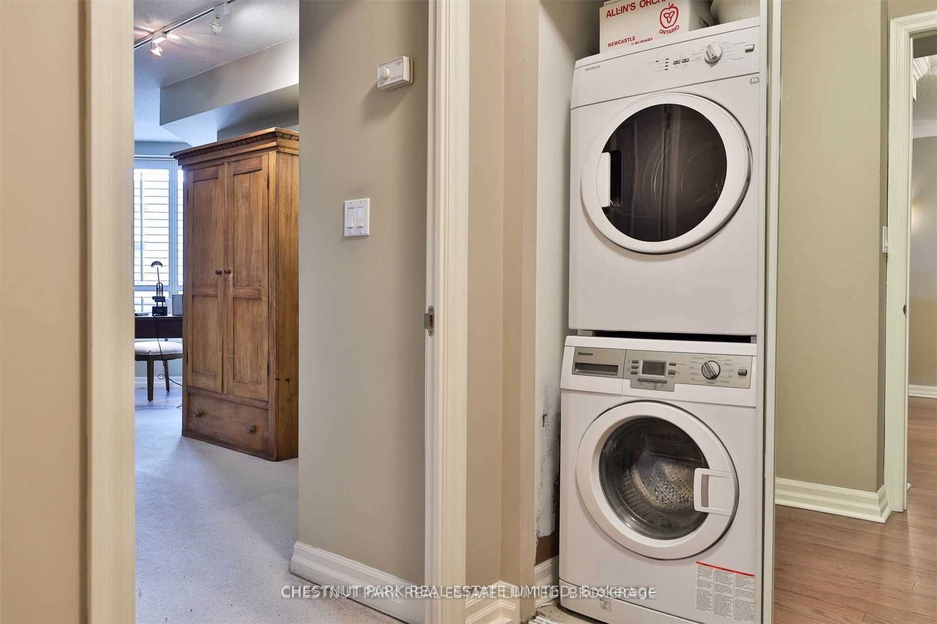 2727 Yonge St, #711