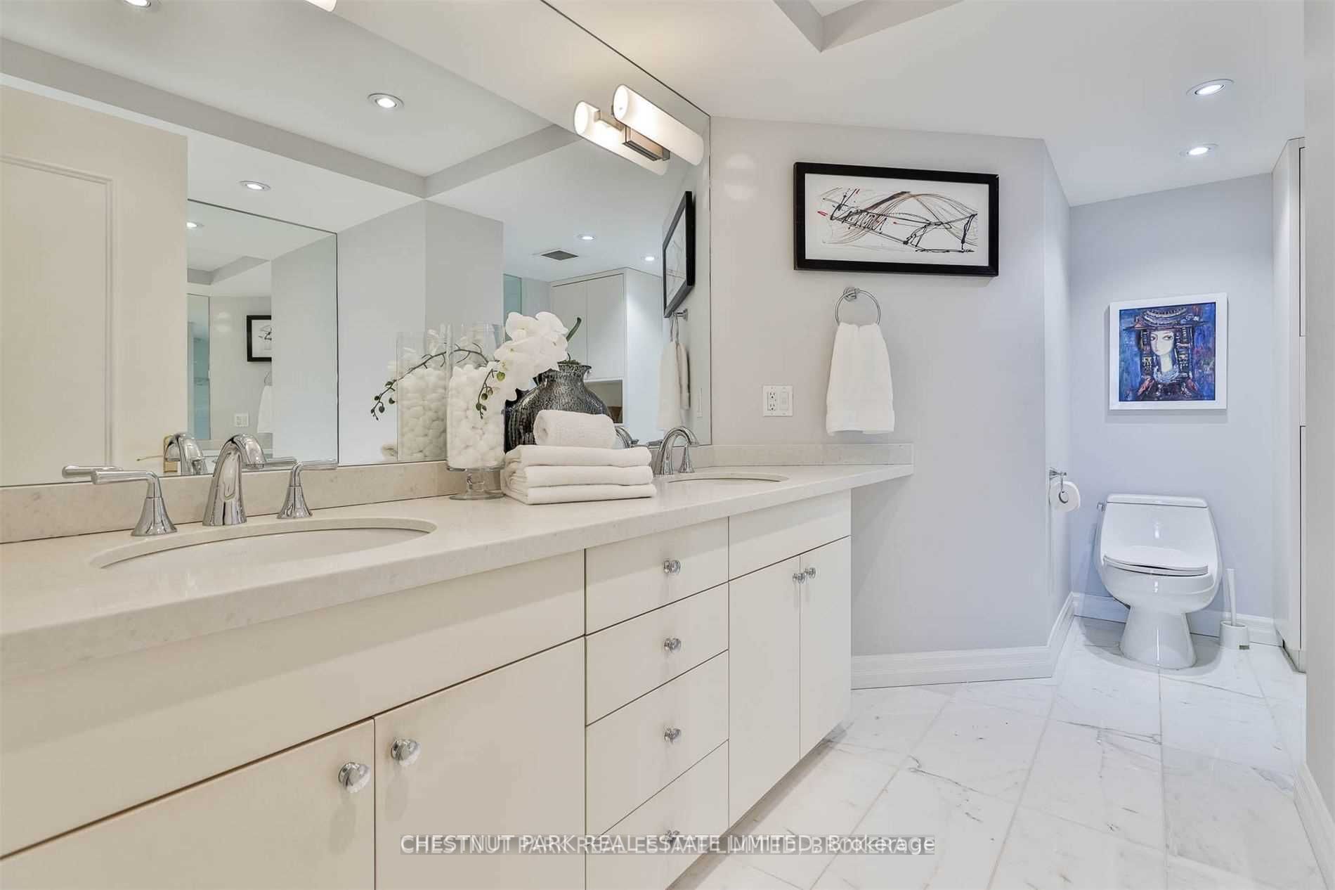 2727 Yonge St, #711