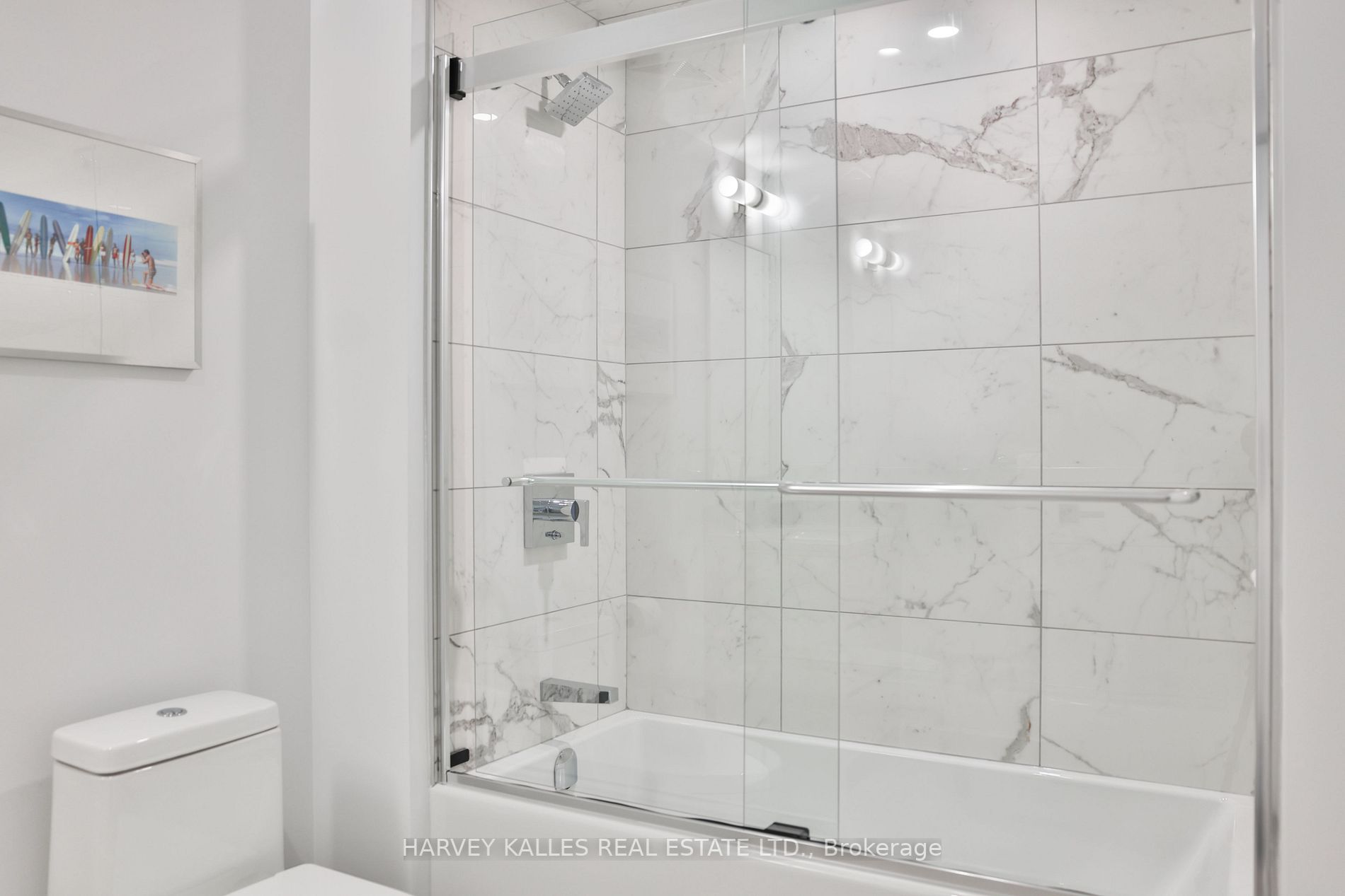 215 Lonsdale Rd, #1206
