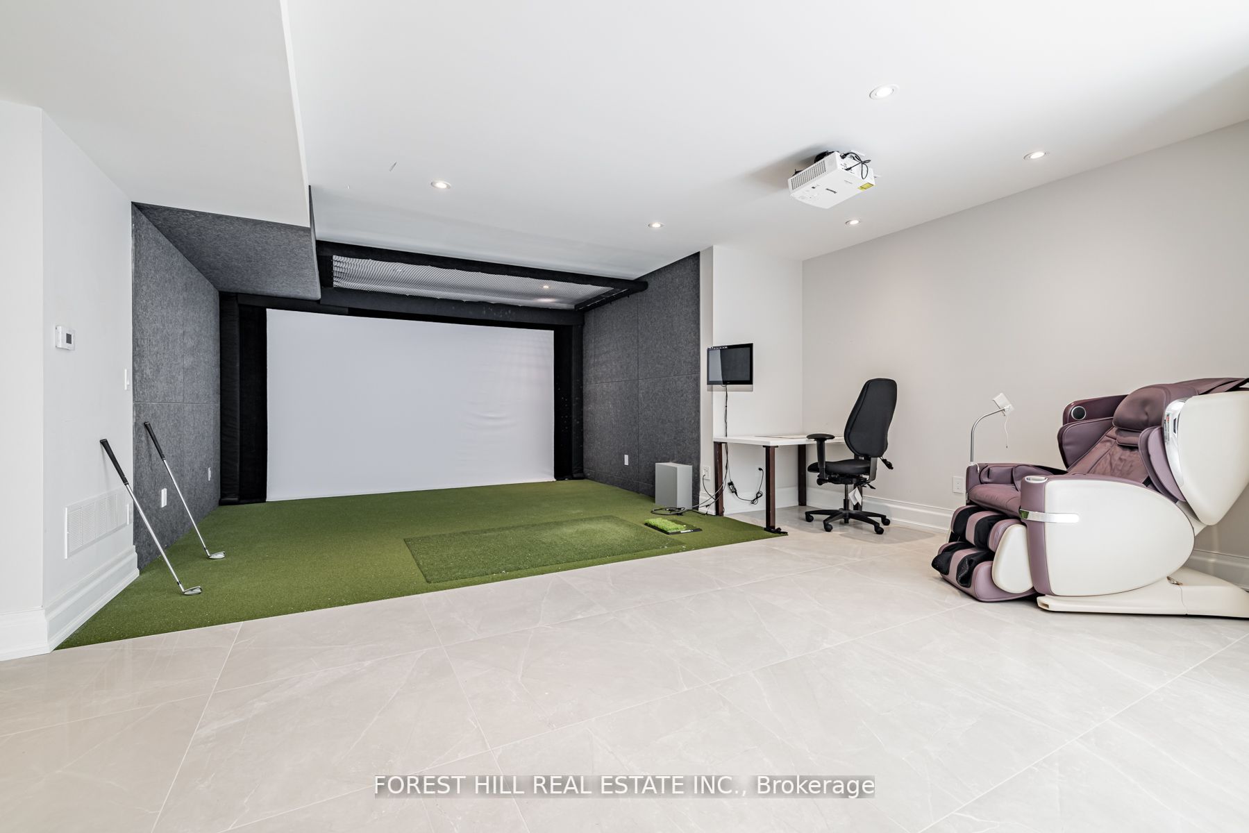 61 Hawksbury Drive