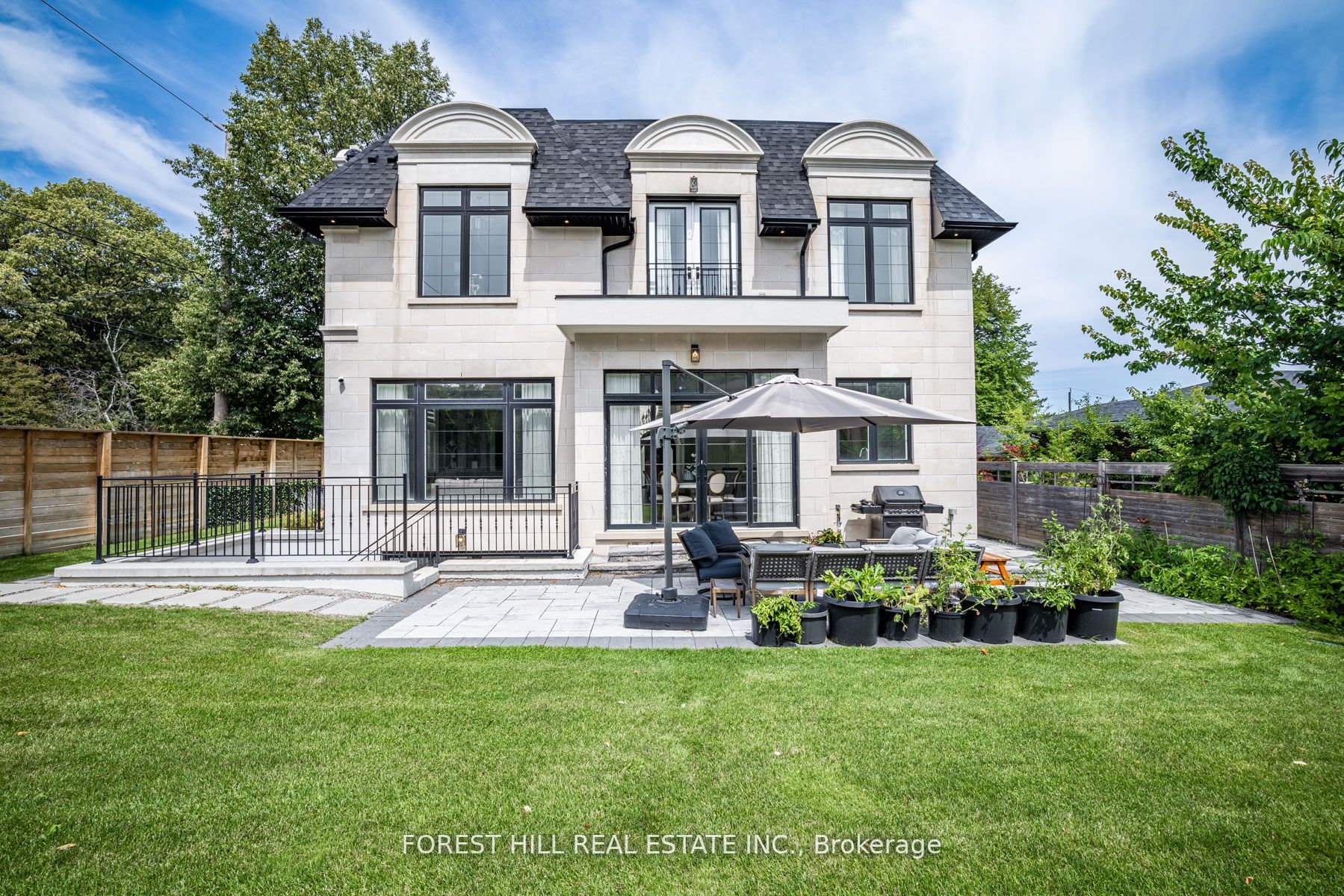 61 Hawksbury Drive