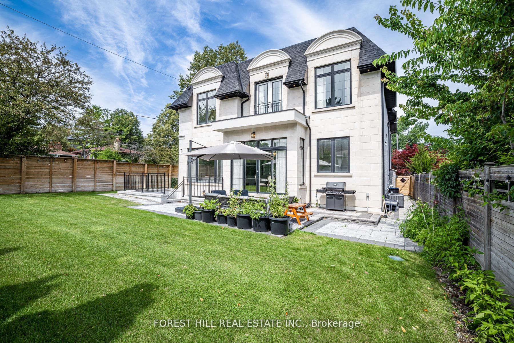 61 Hawksbury Drive