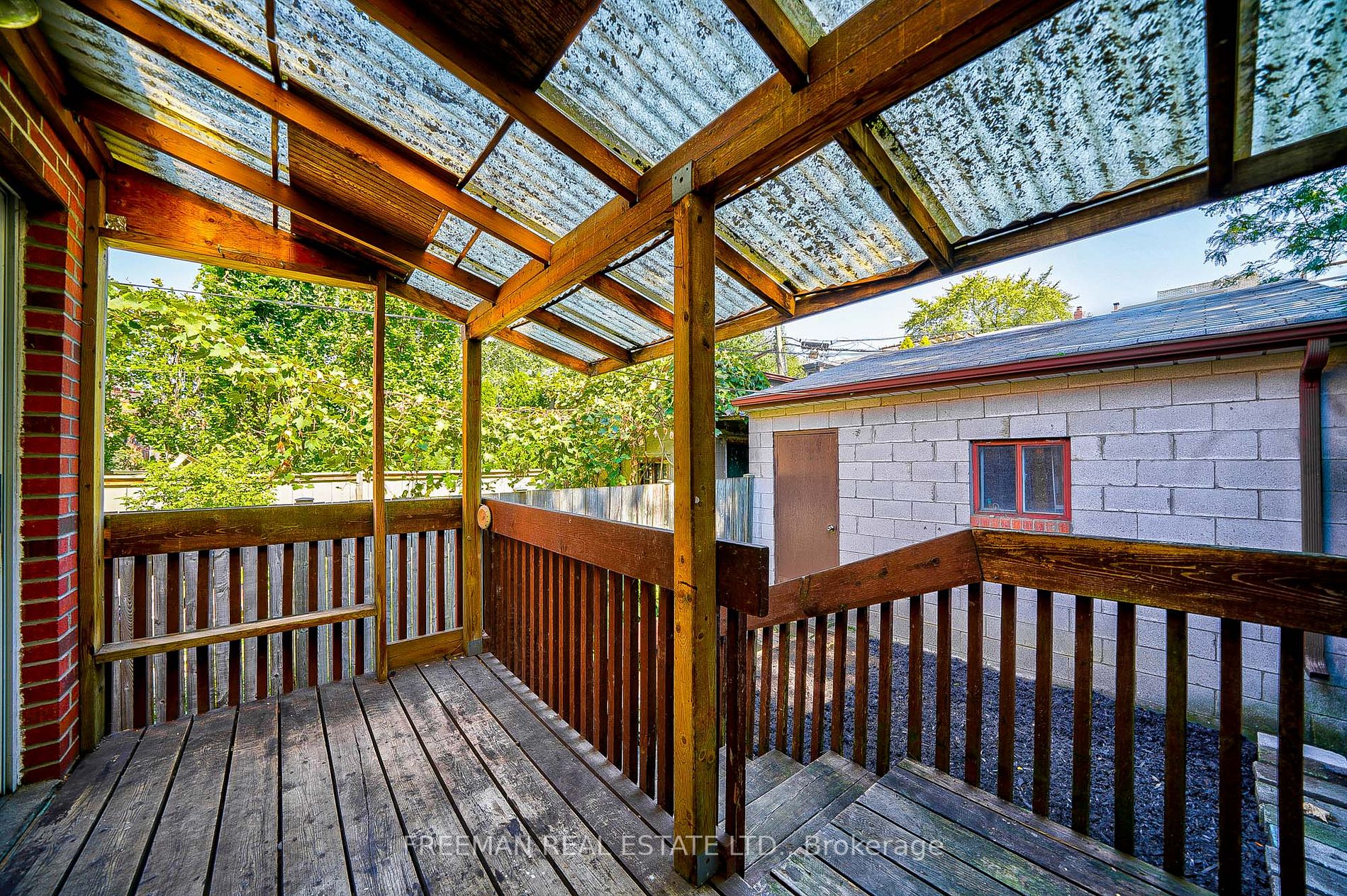 491 Manning Ave