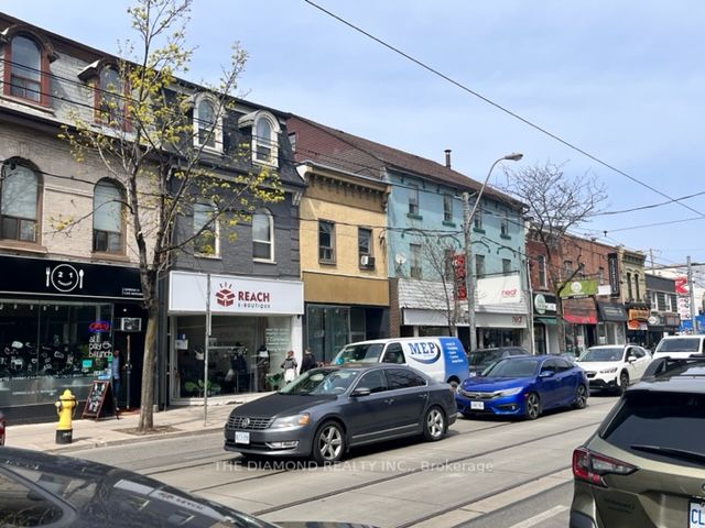 632 Queen St W